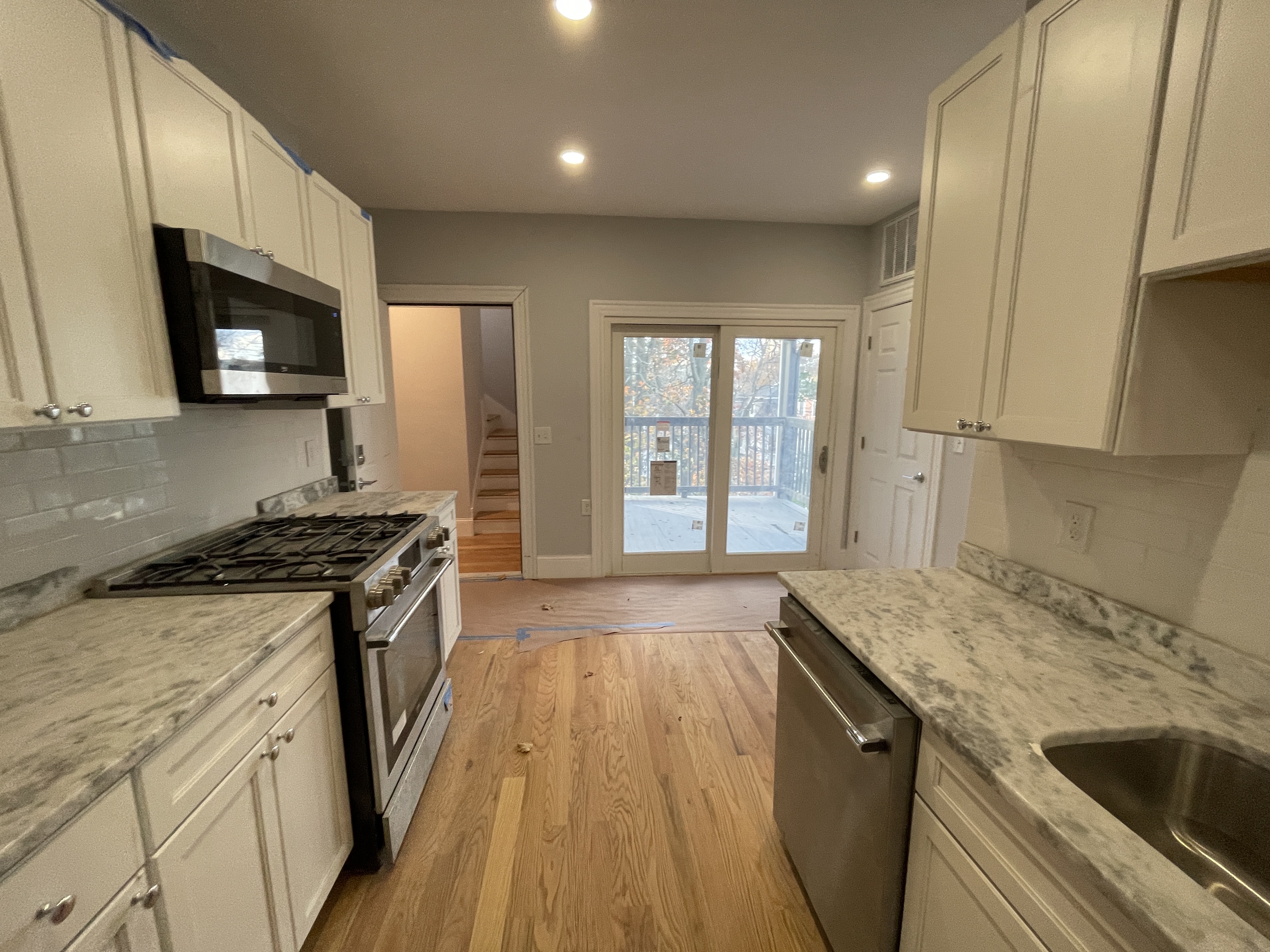 374 Oxford St, Porter Square