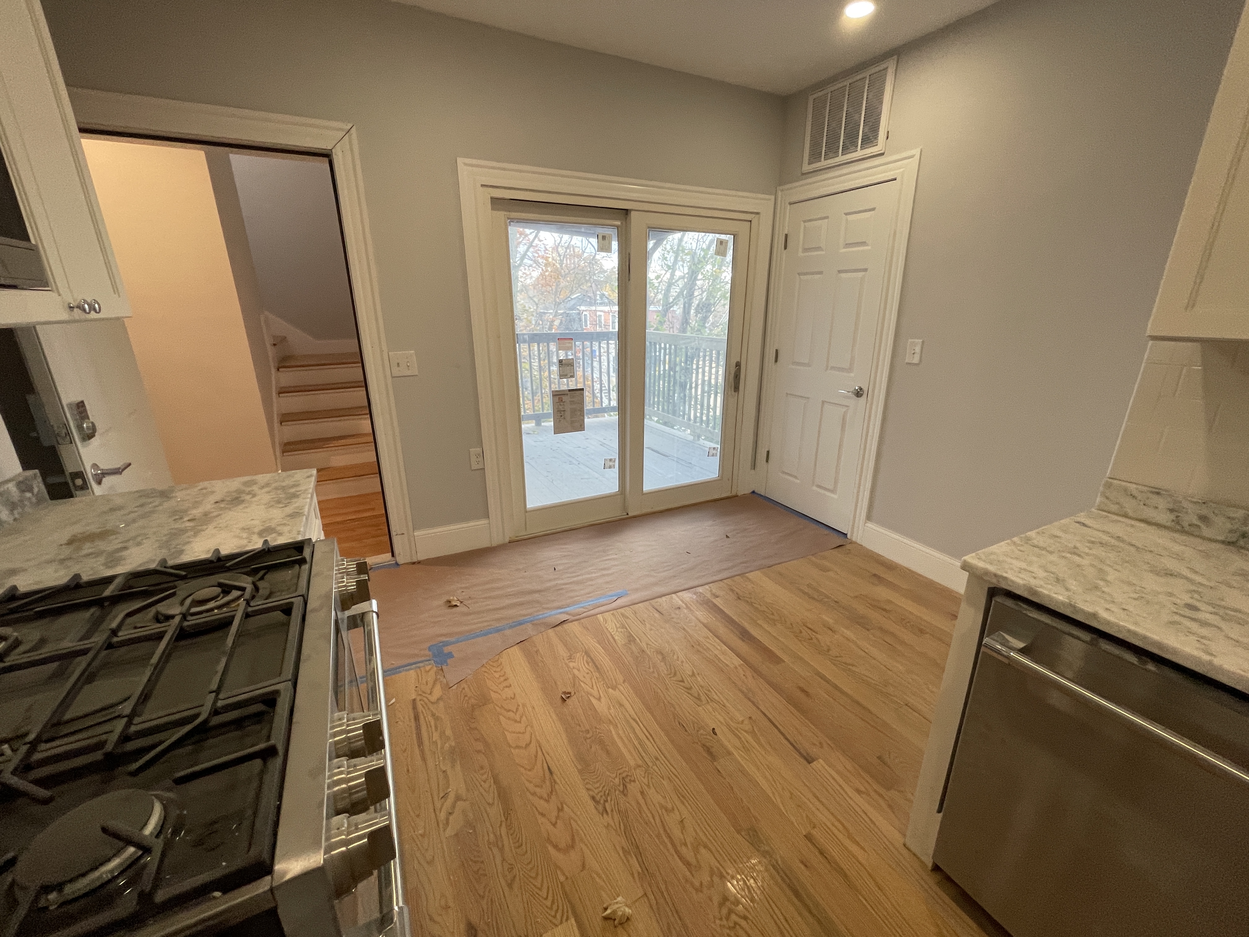 374 Oxford St, Porter Square