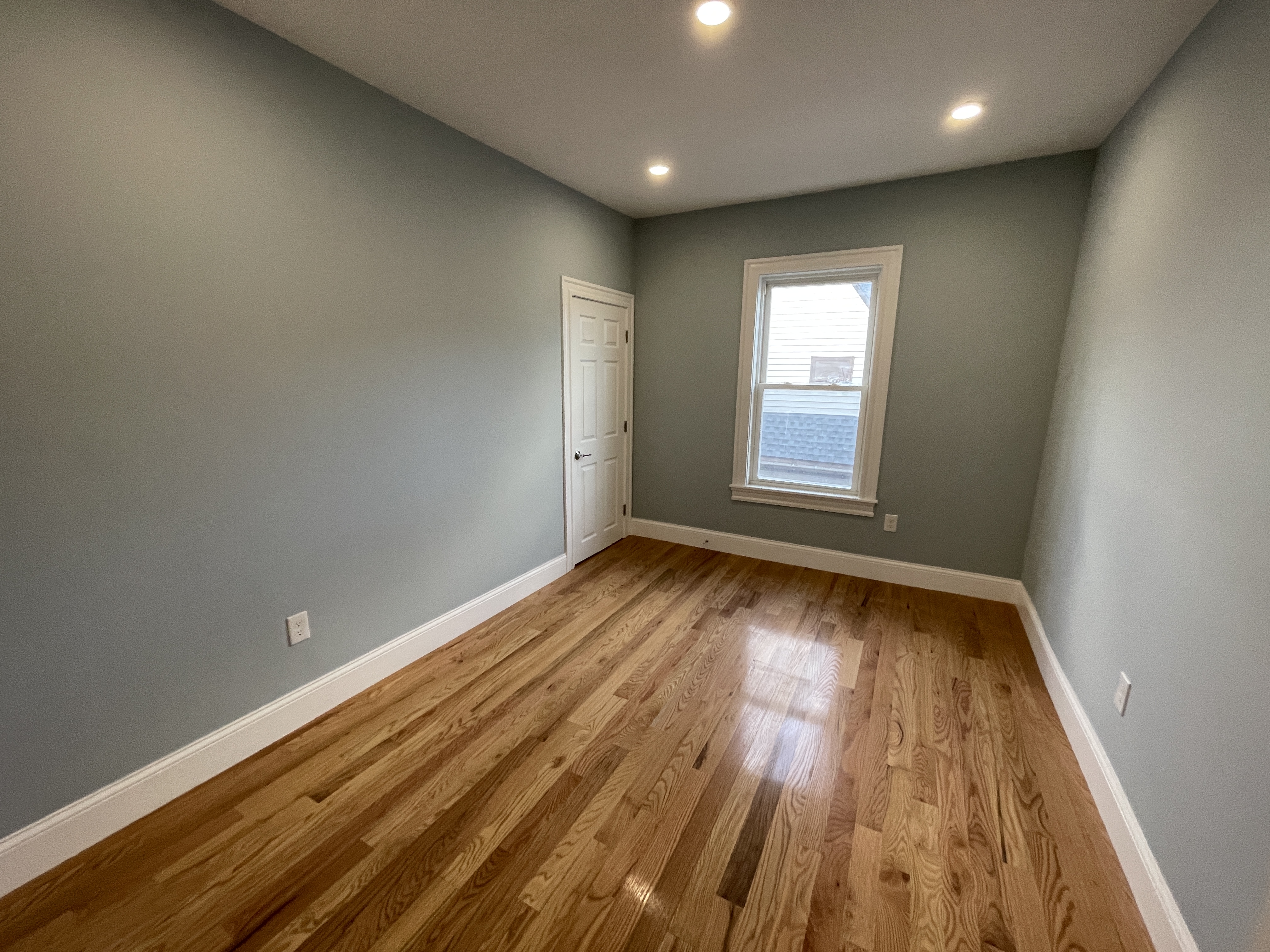 374 Oxford St, Porter Square