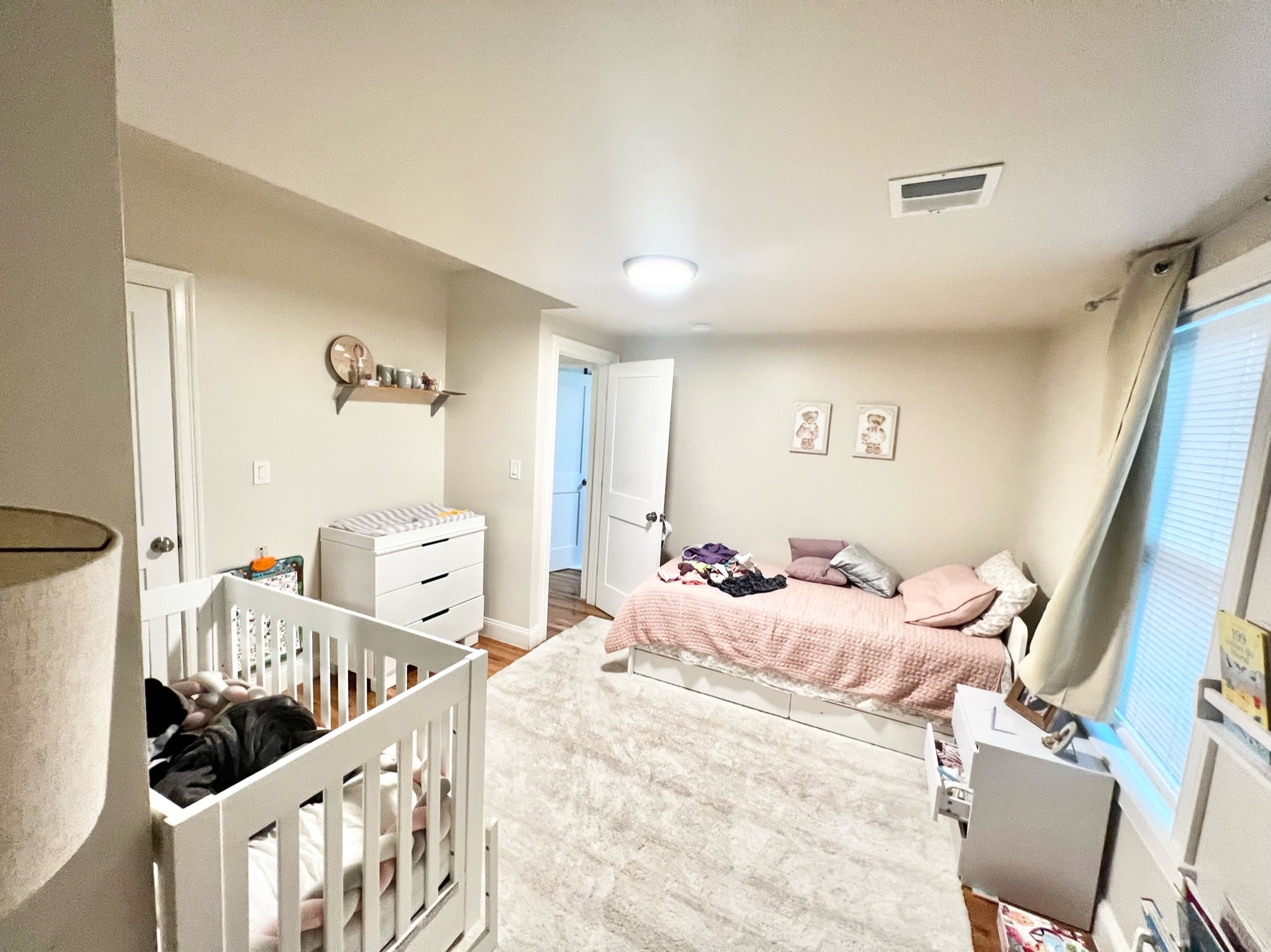 96 Willis Ave, Medford