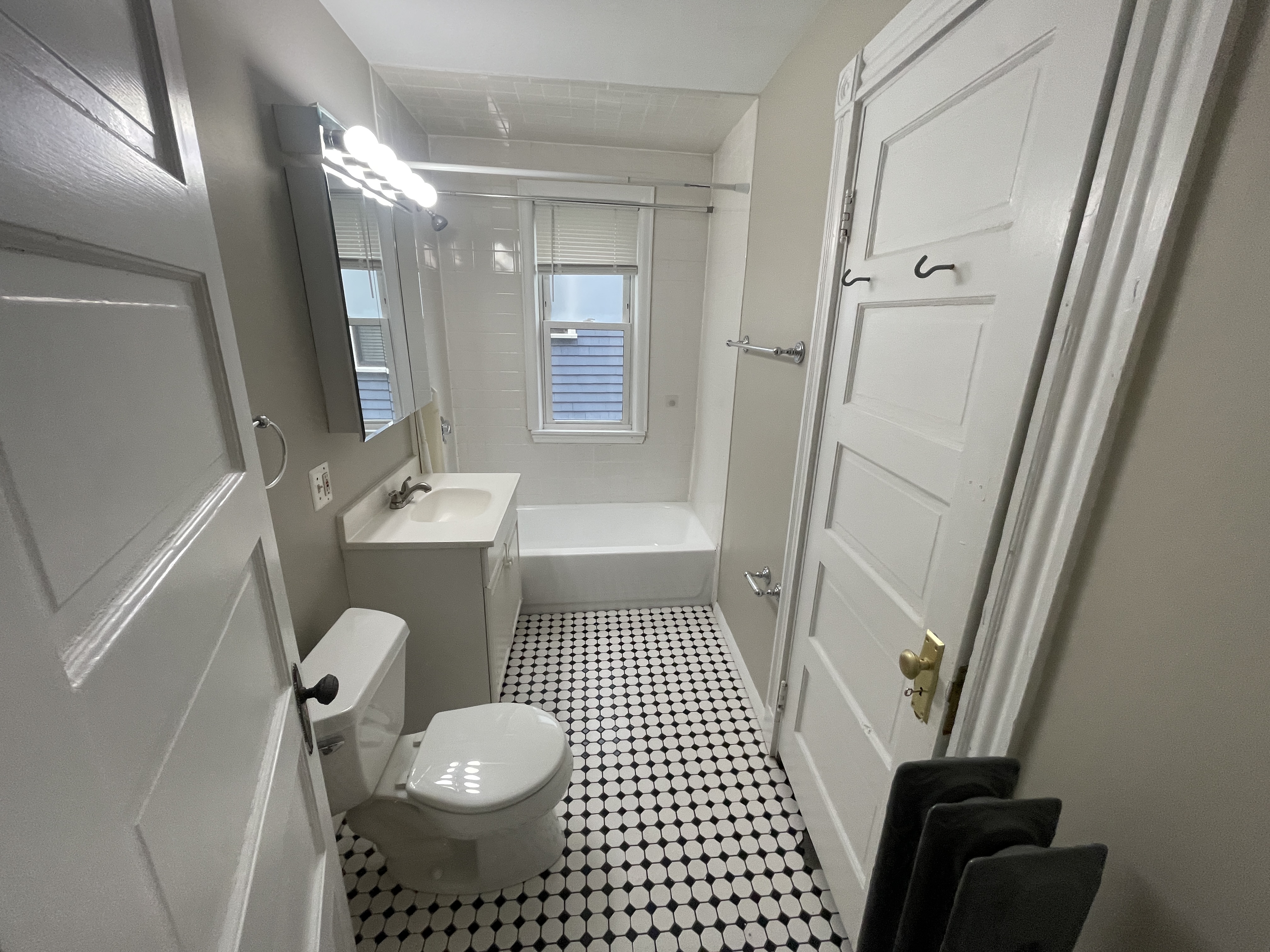 10 Cambridge Ter, Porter Square