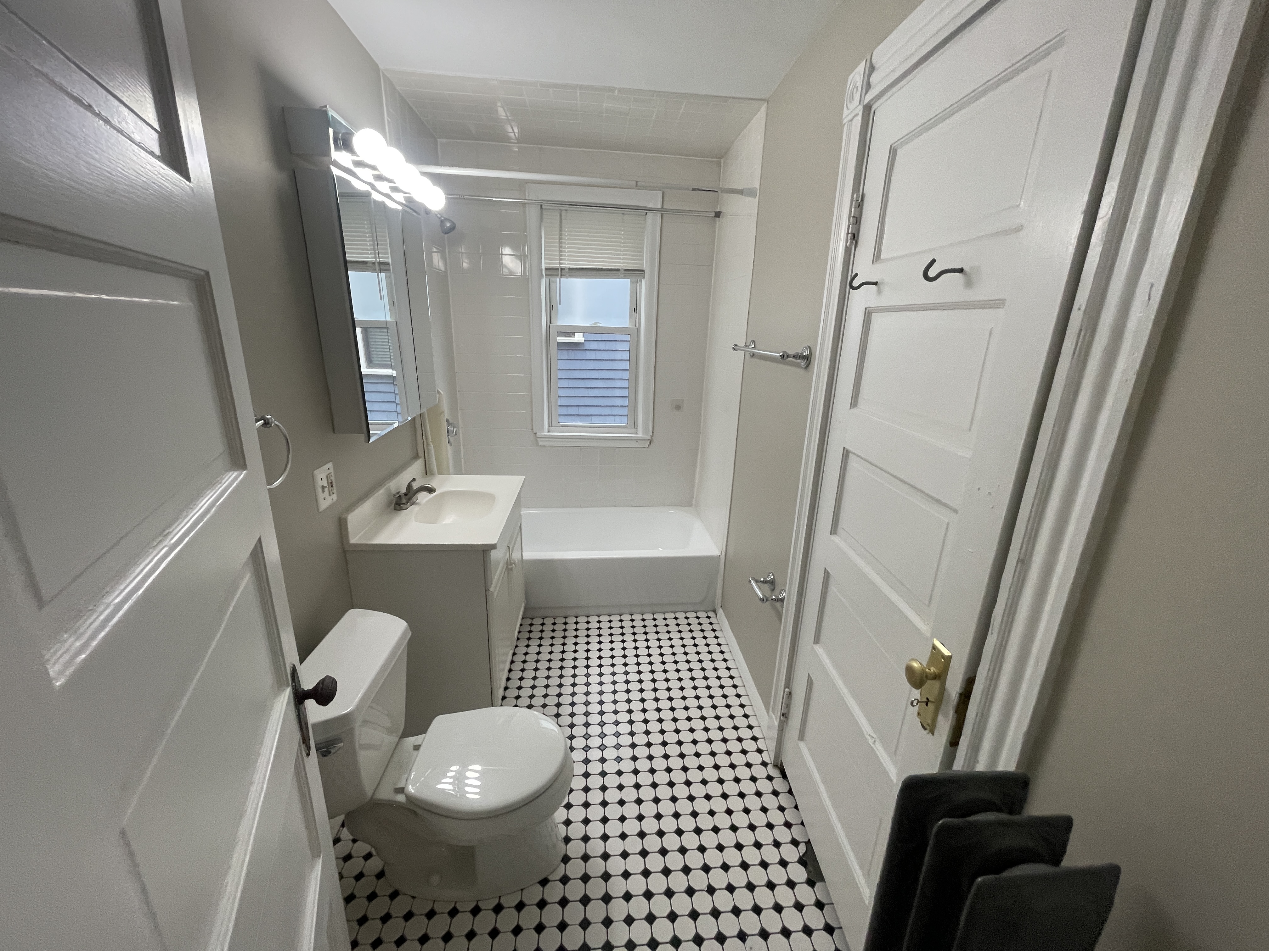 10 Cambridge Ter, Porter Square