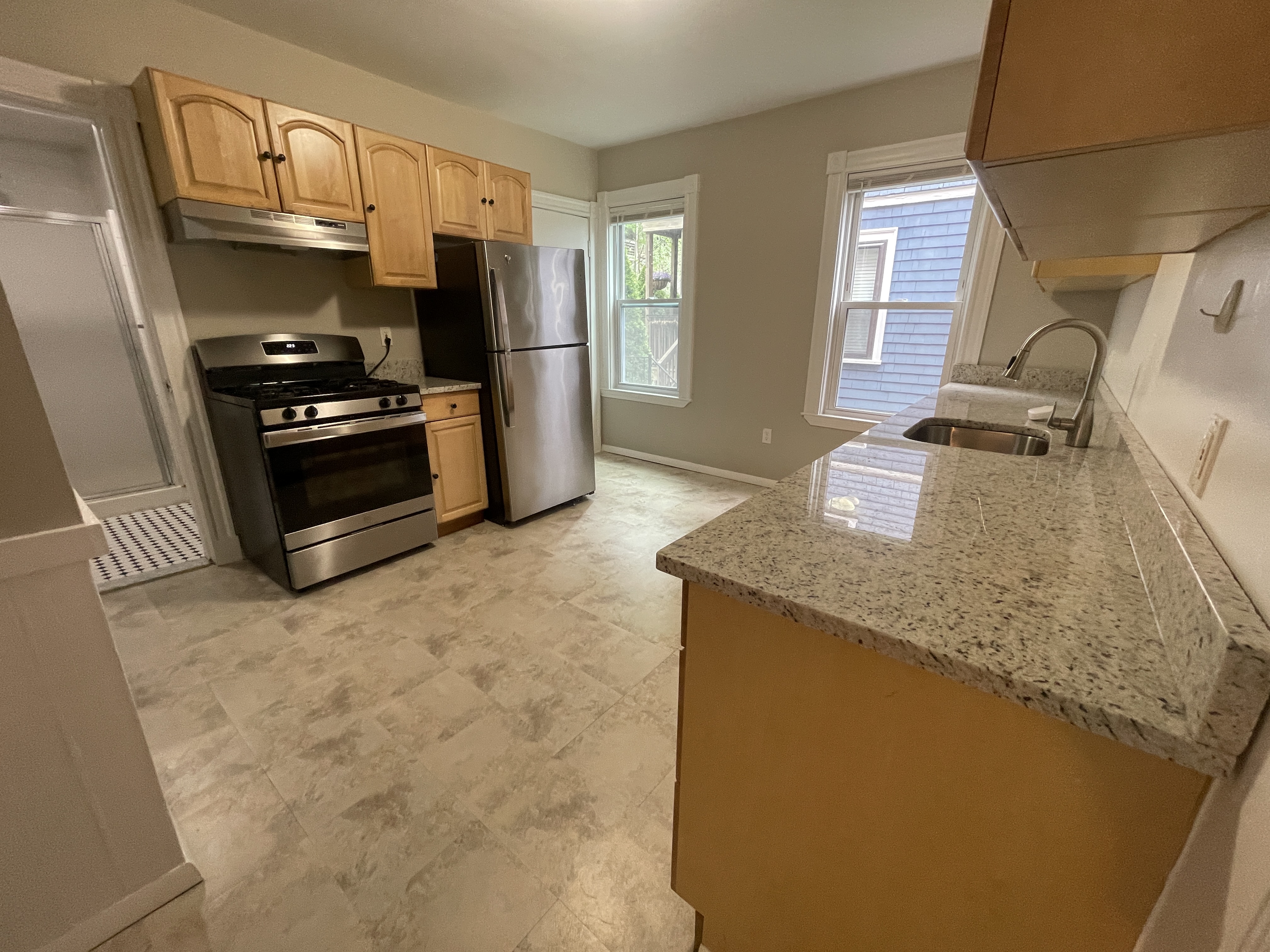 10 Cambridge Ter, Porter Square