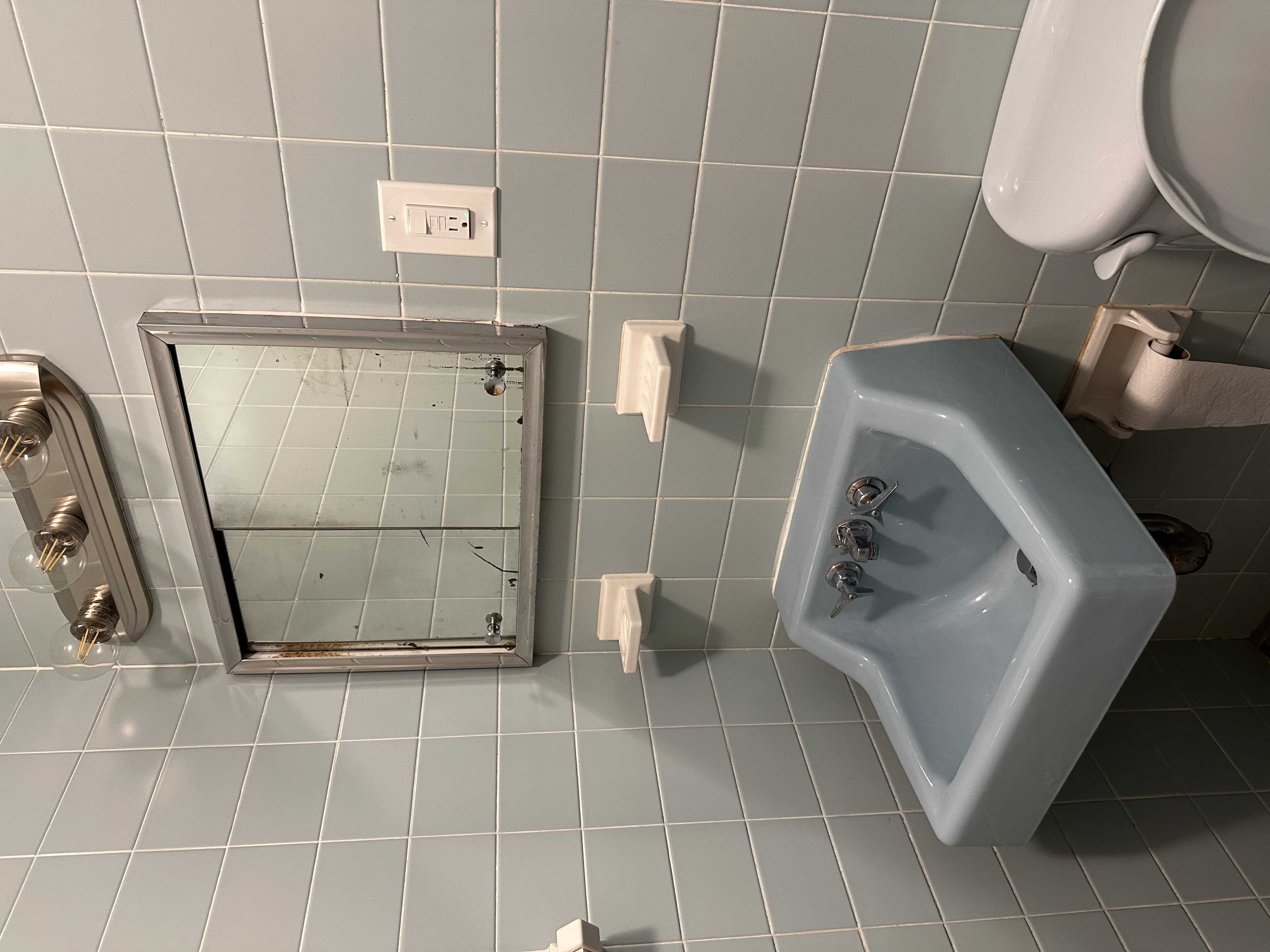 2018 Commonwealth Ave, Brighton