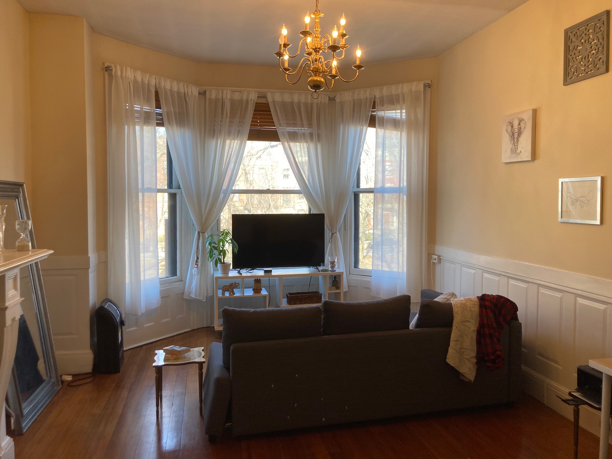 206 Commonwealth Ave, Back Bay