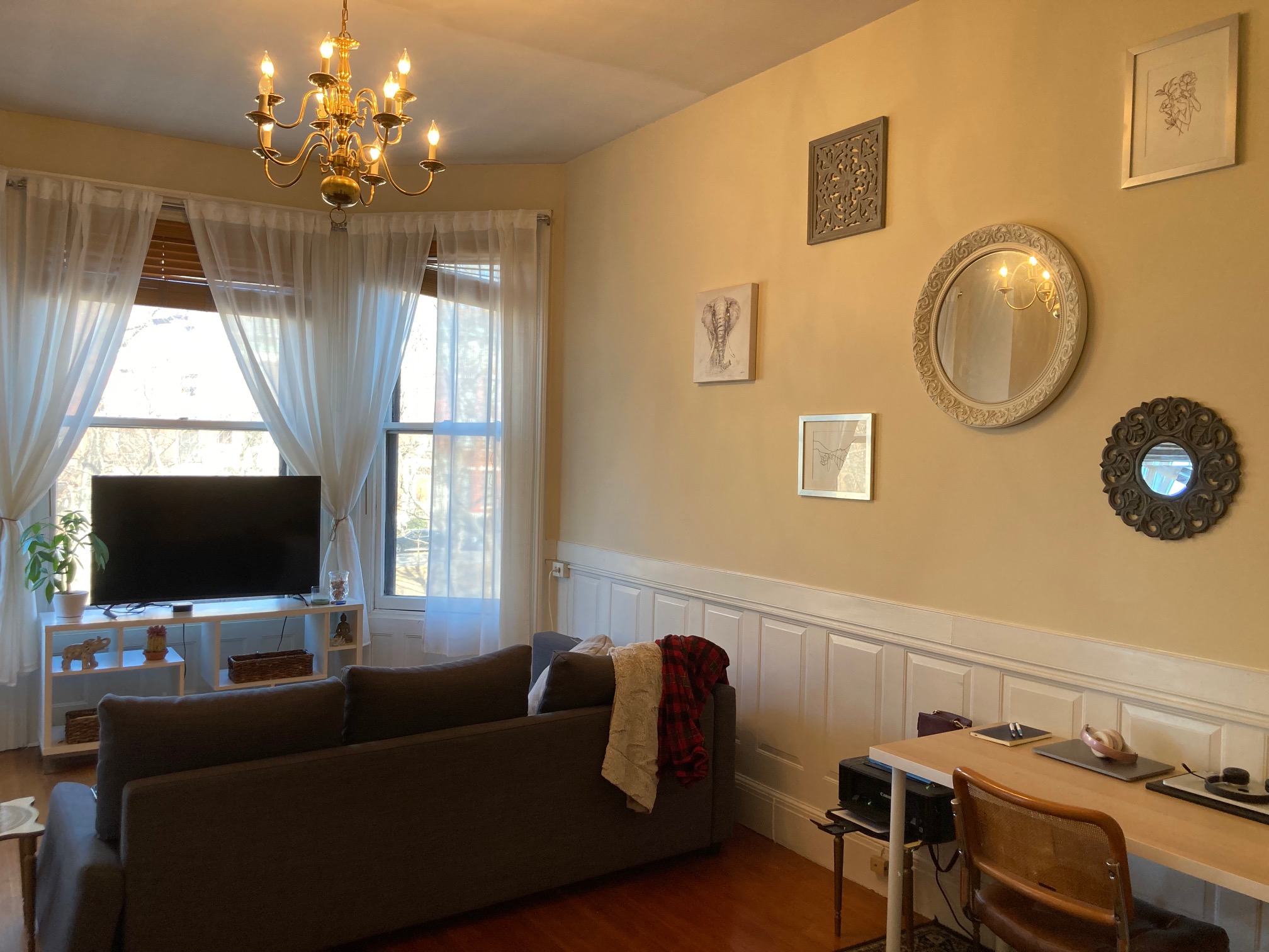 206 Commonwealth Ave, Back Bay