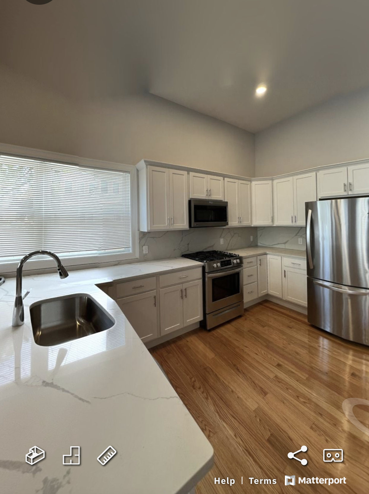 126 Cross St, East Somerville