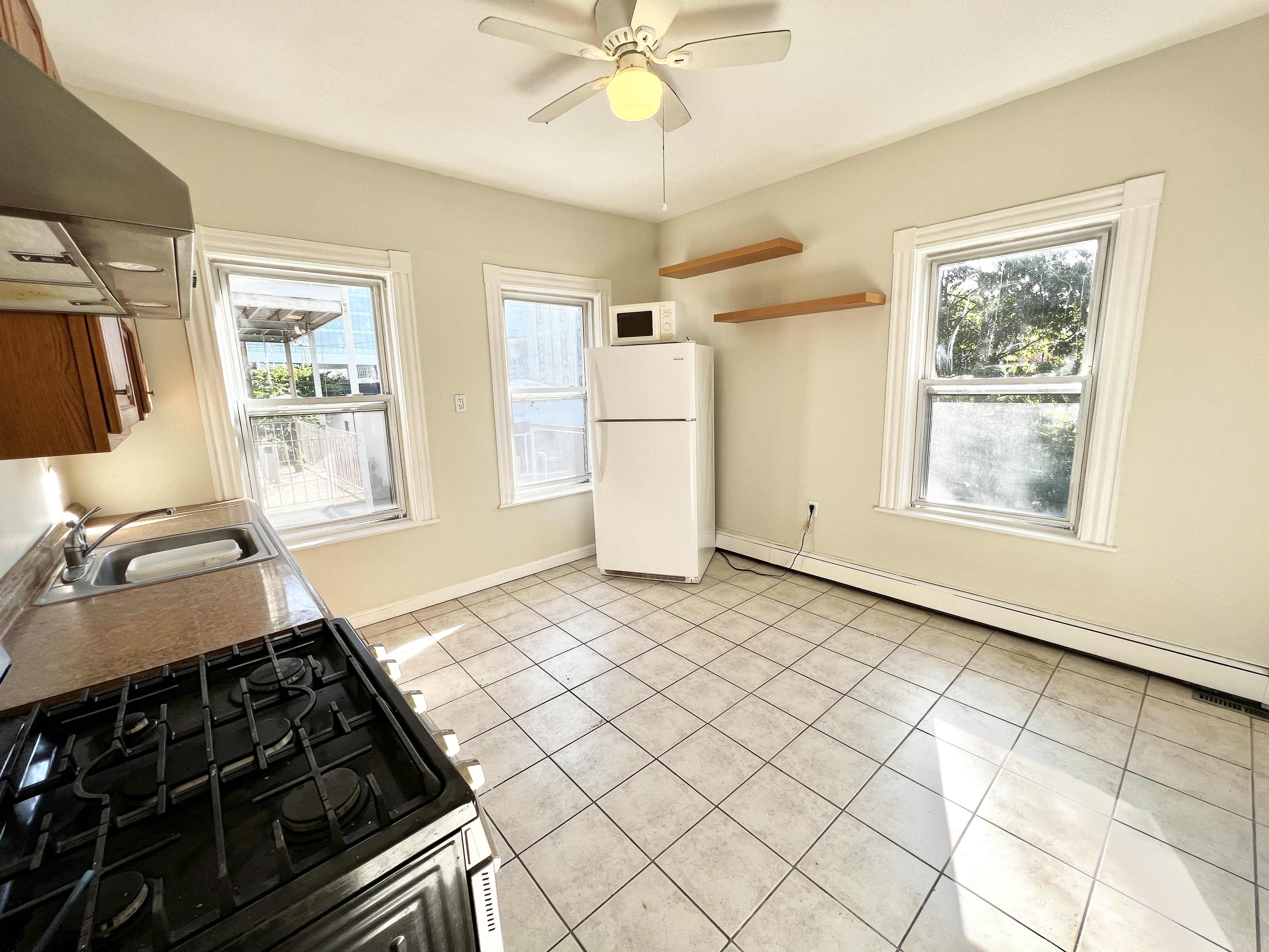 12 Litchfield St, Brighton