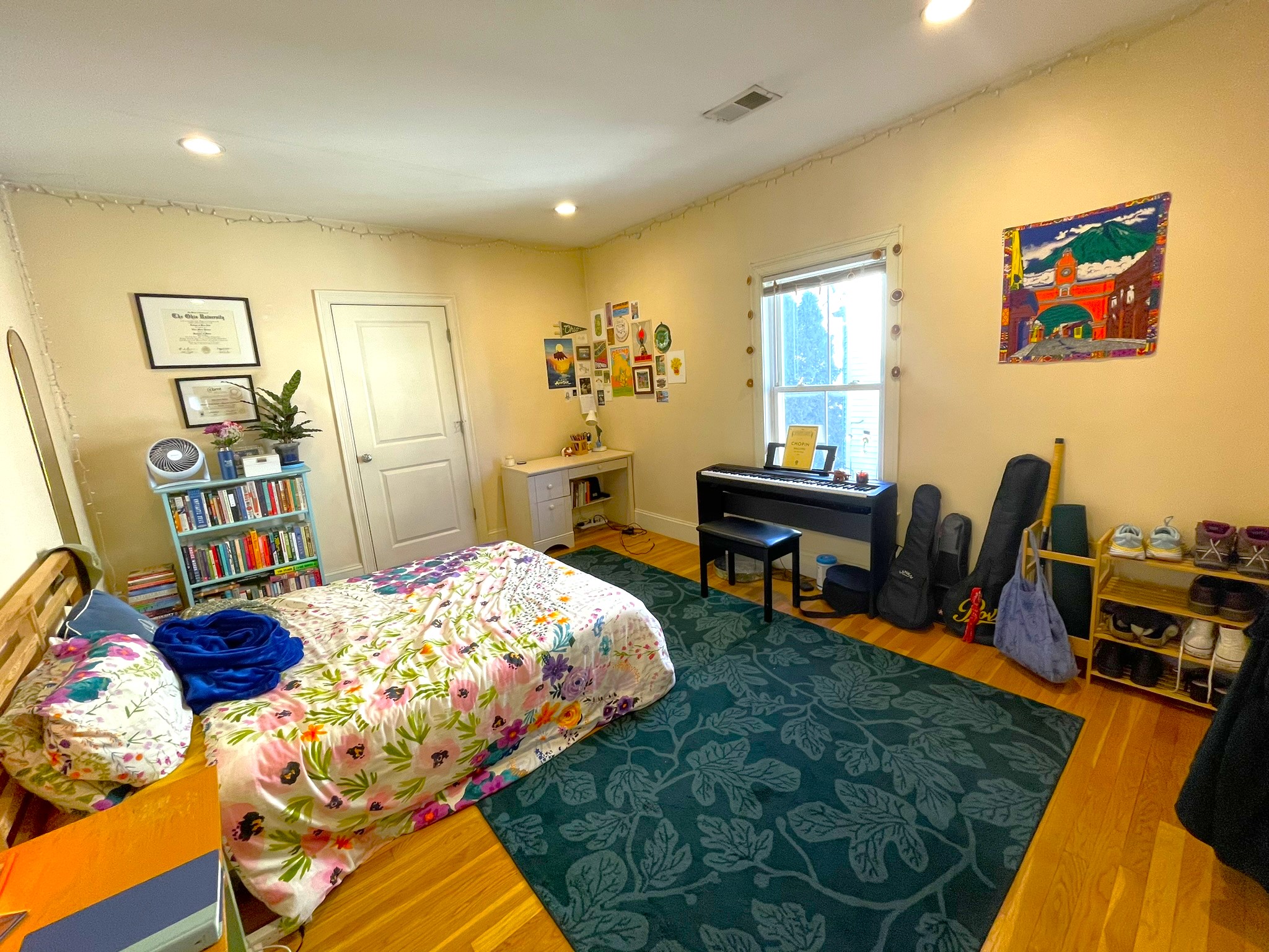 27 Lothrop, Brighton