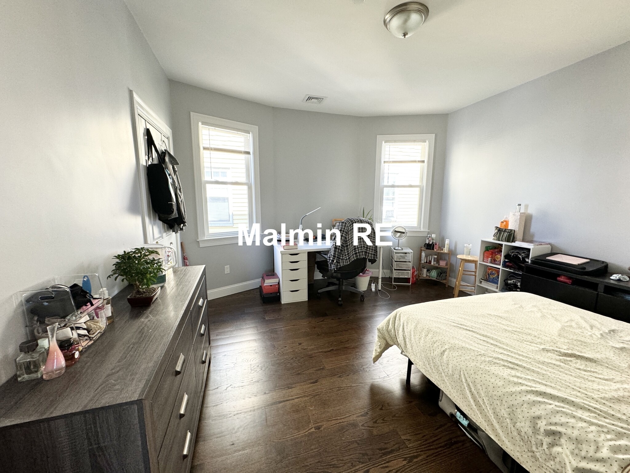 17 Harvard Ter, Allston