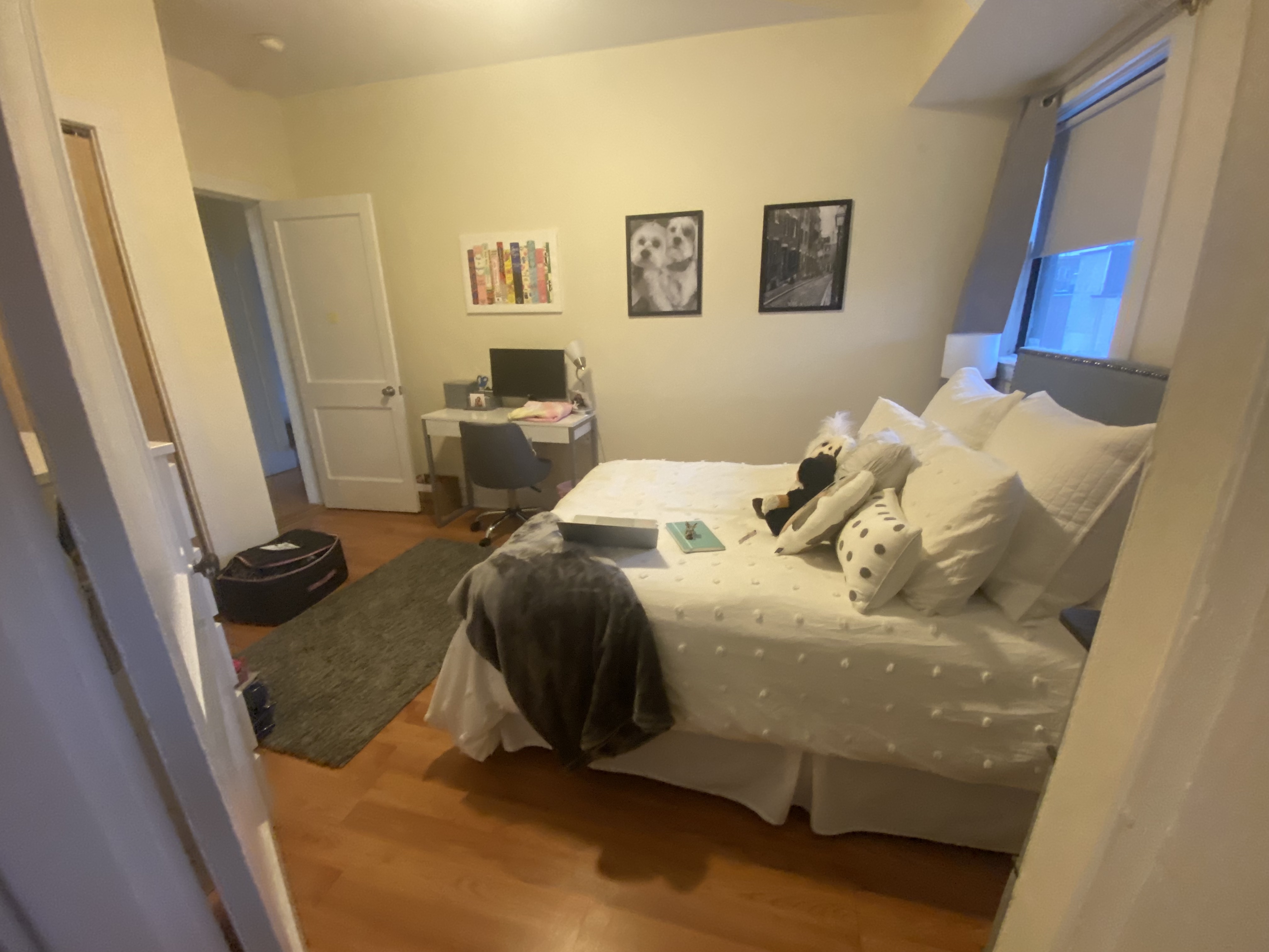 24 Hamilton Rd, West End