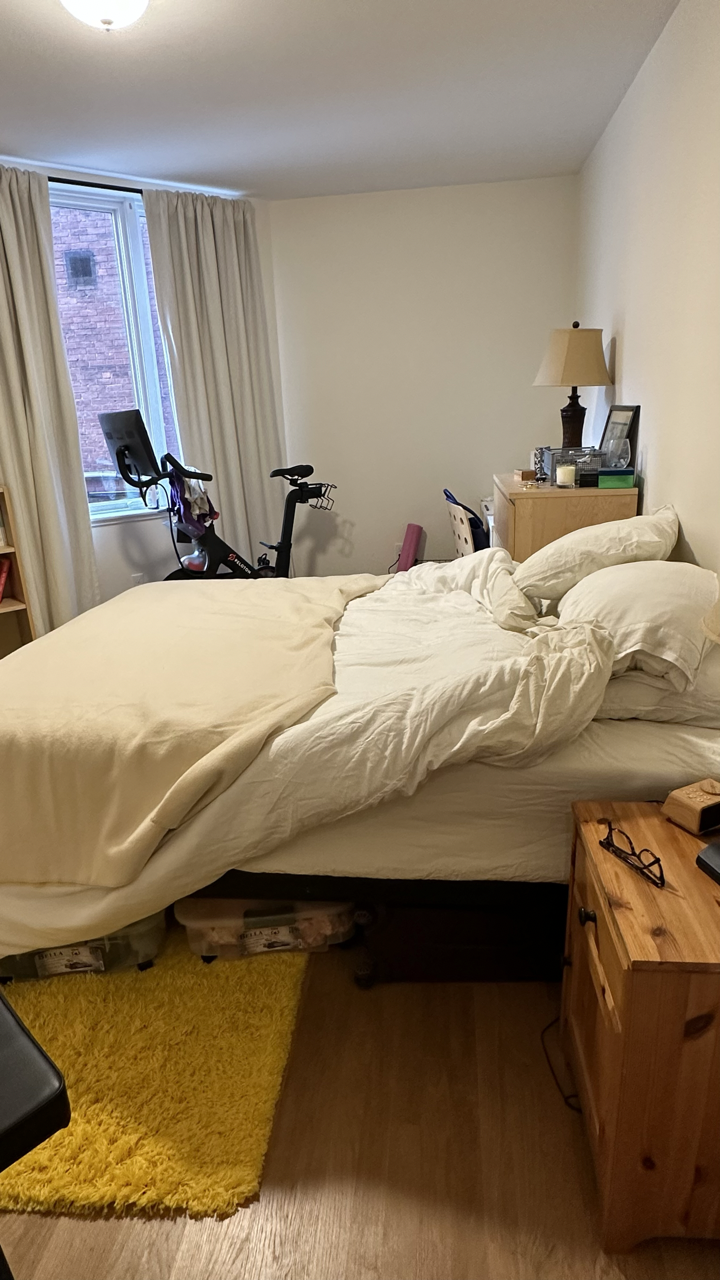 877 Beacon St, Fenway