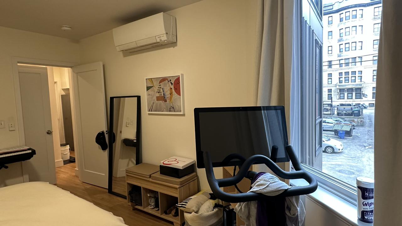 877 Beacon St, Fenway