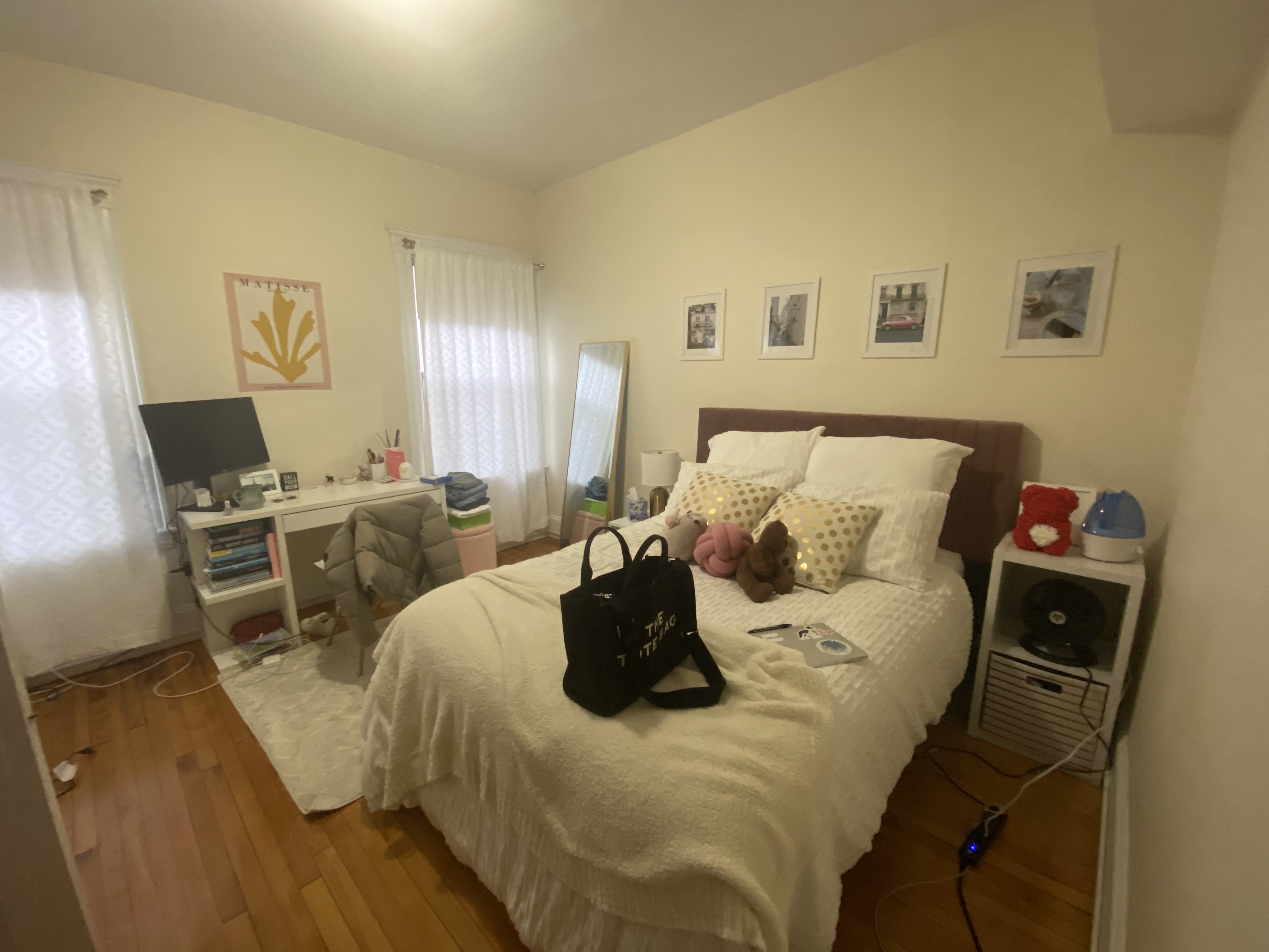 24 Hamilton Rd, West End