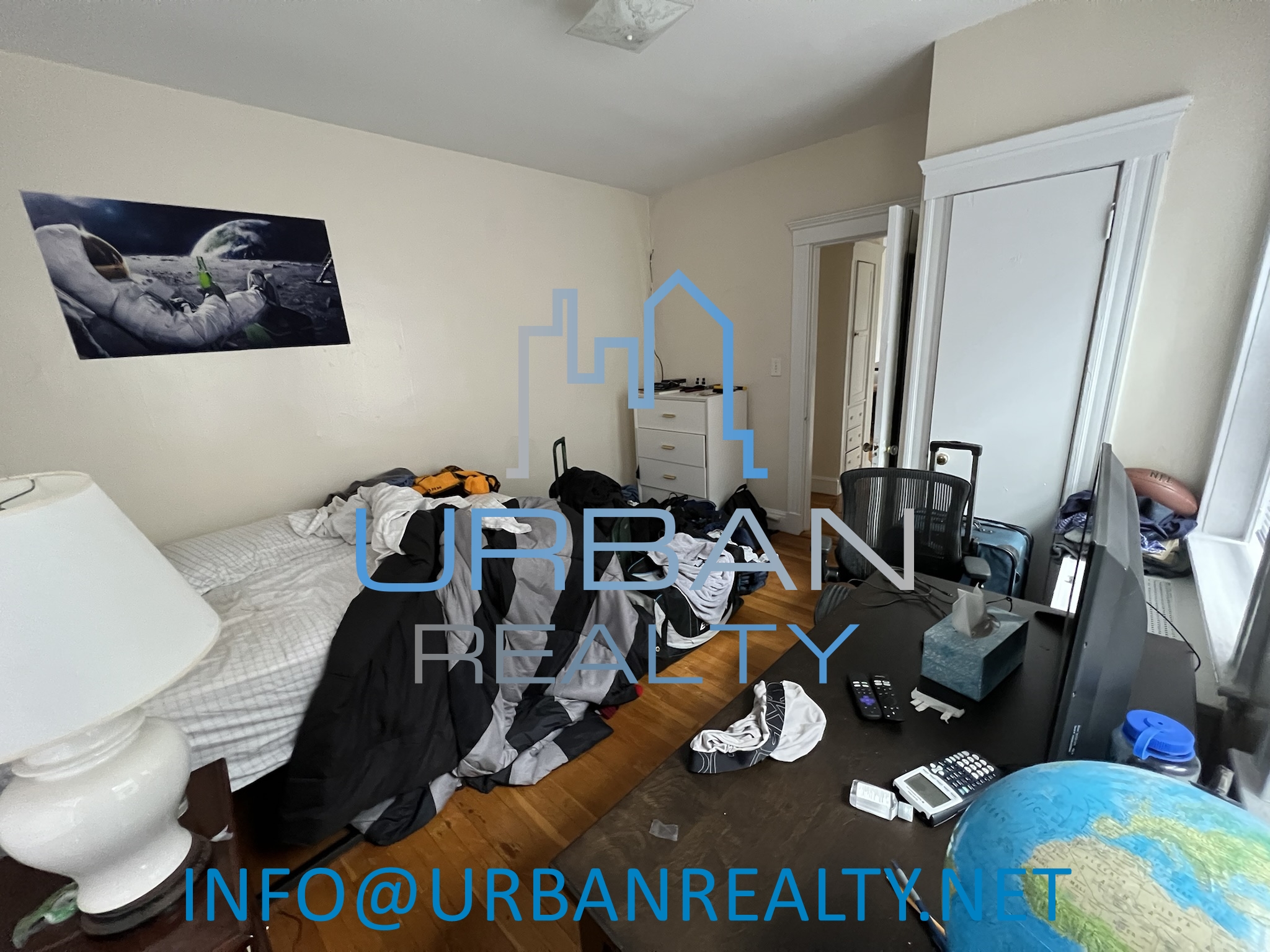 2001 Commonwealth Ave, Brighton