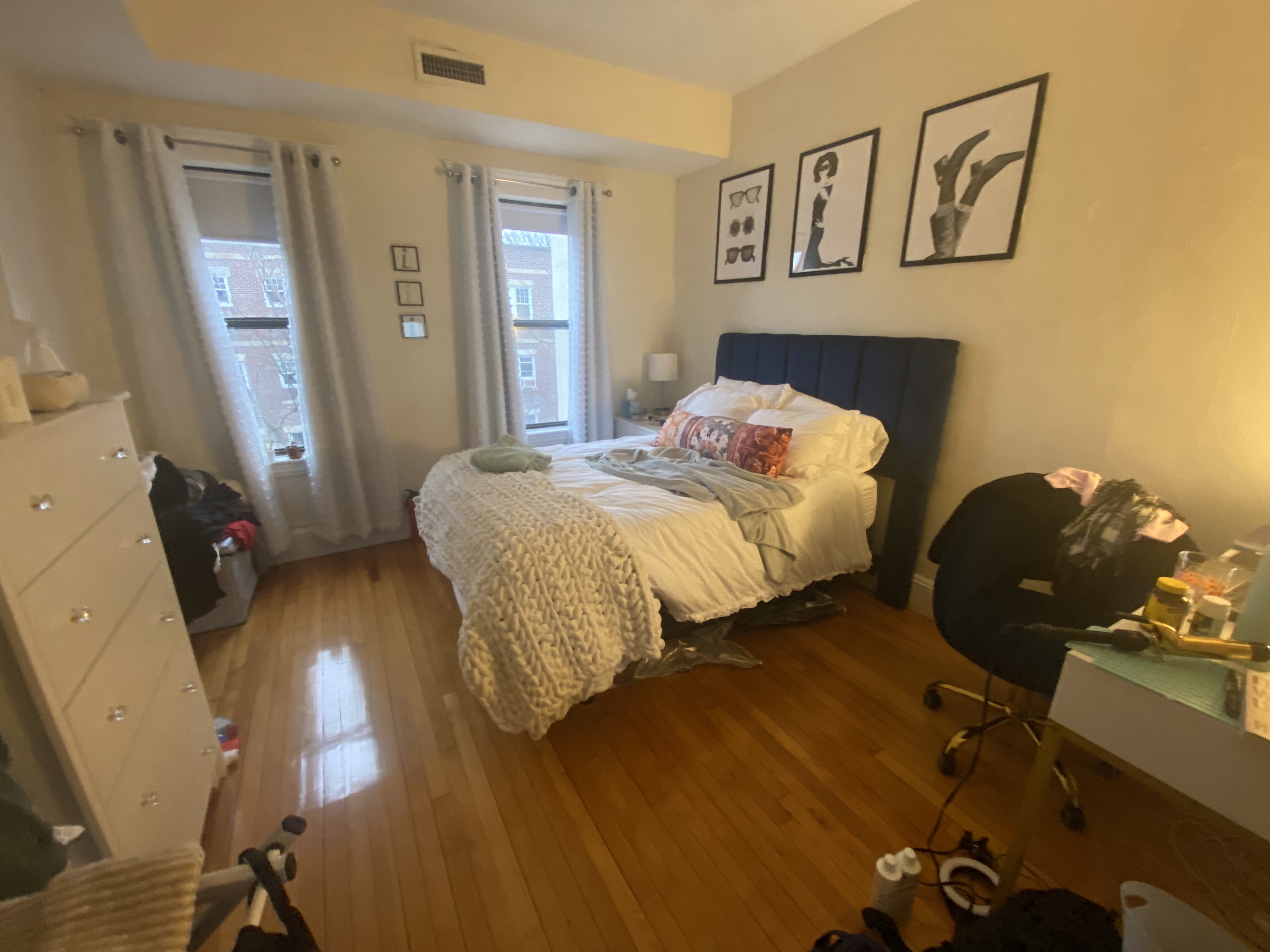 24 Hamilton Rd, West End