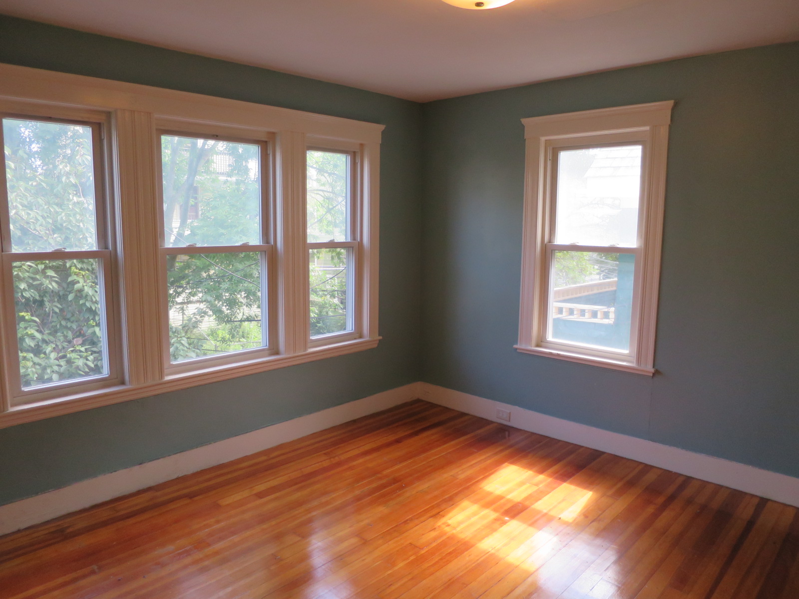 41 Clarendon Ave, Davis Square