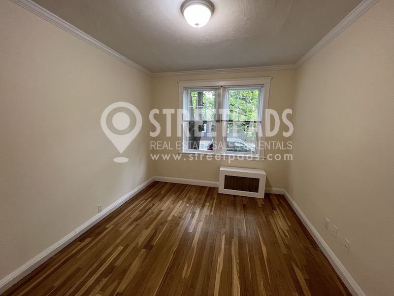 175 Kent St, Brookline