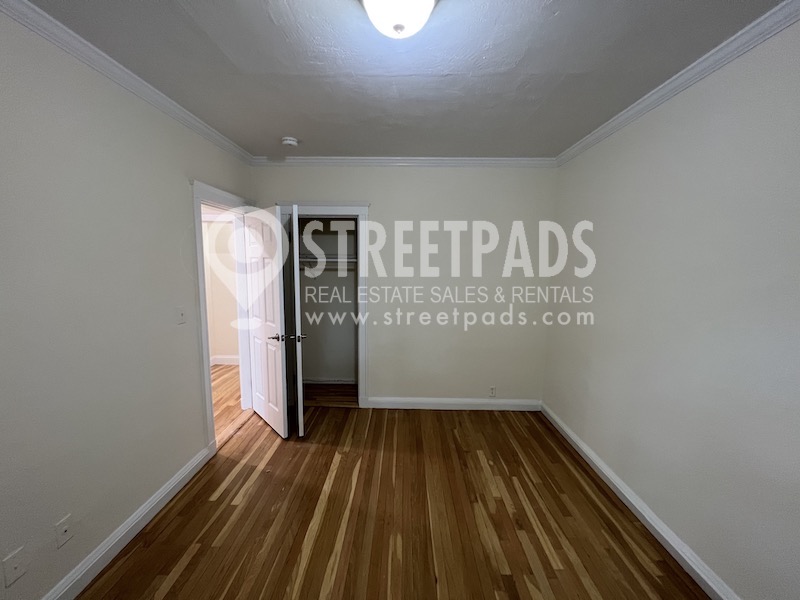 175 Kent St, Brookline