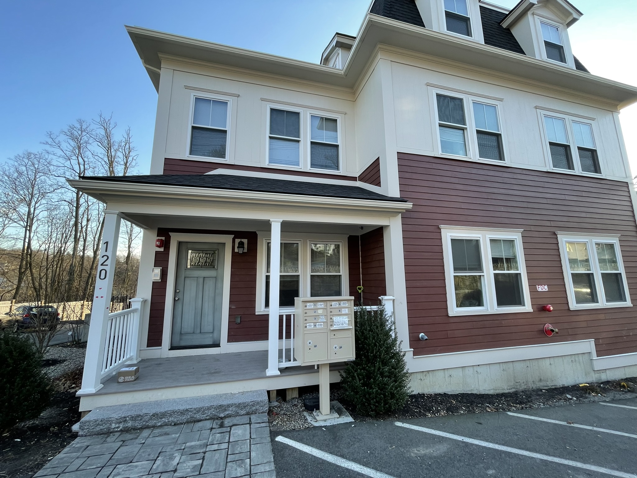 120 Kenrick St, Oak Square