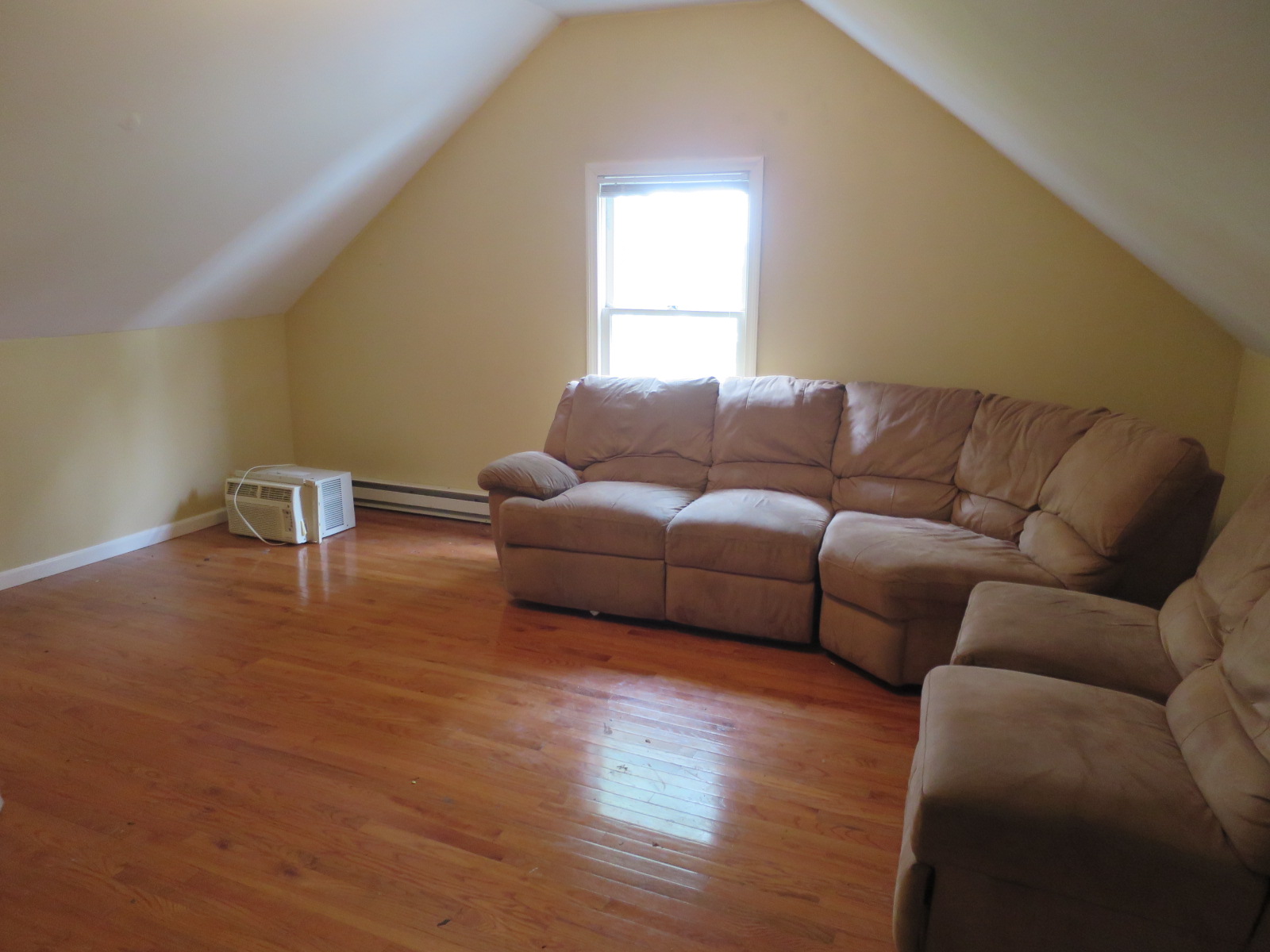 41 Clarendon Ave, Davis Square