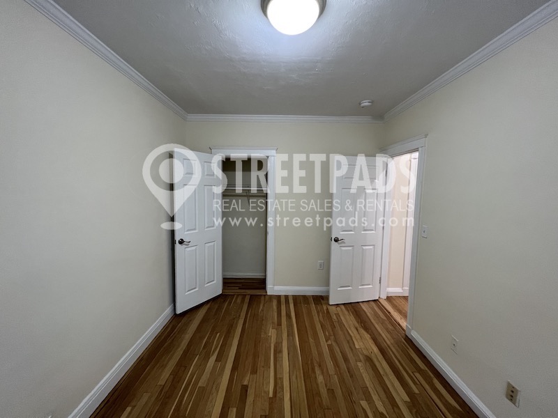 175 Kent St, Brookline