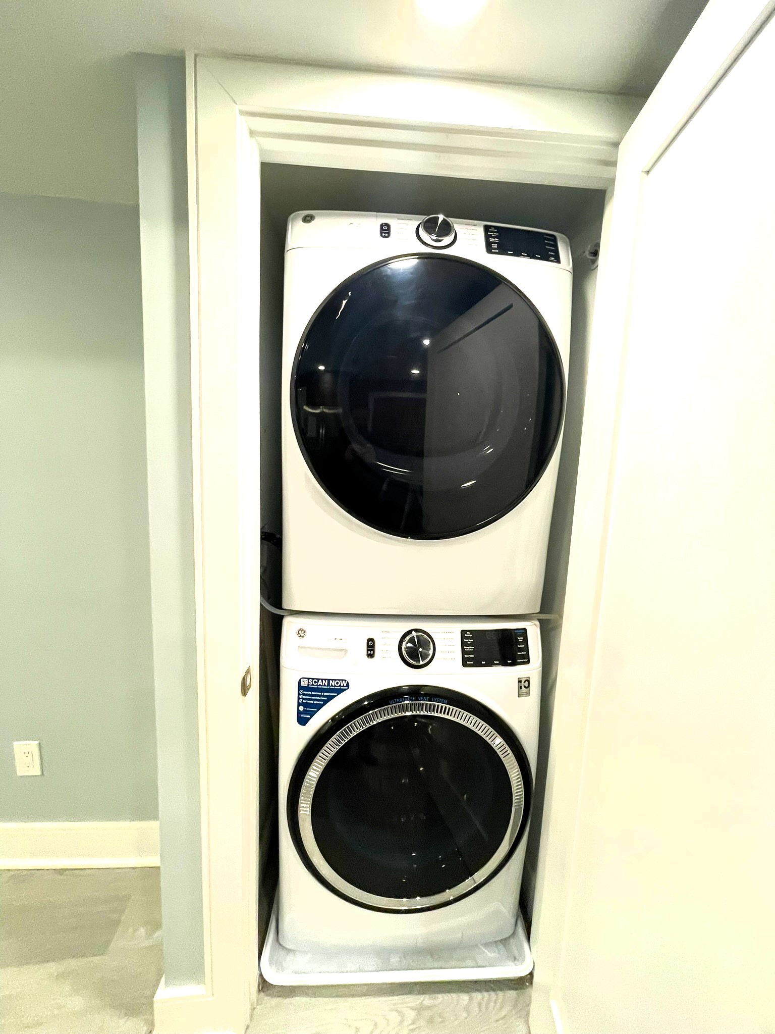 9 University Rd, Aspinwall Hill