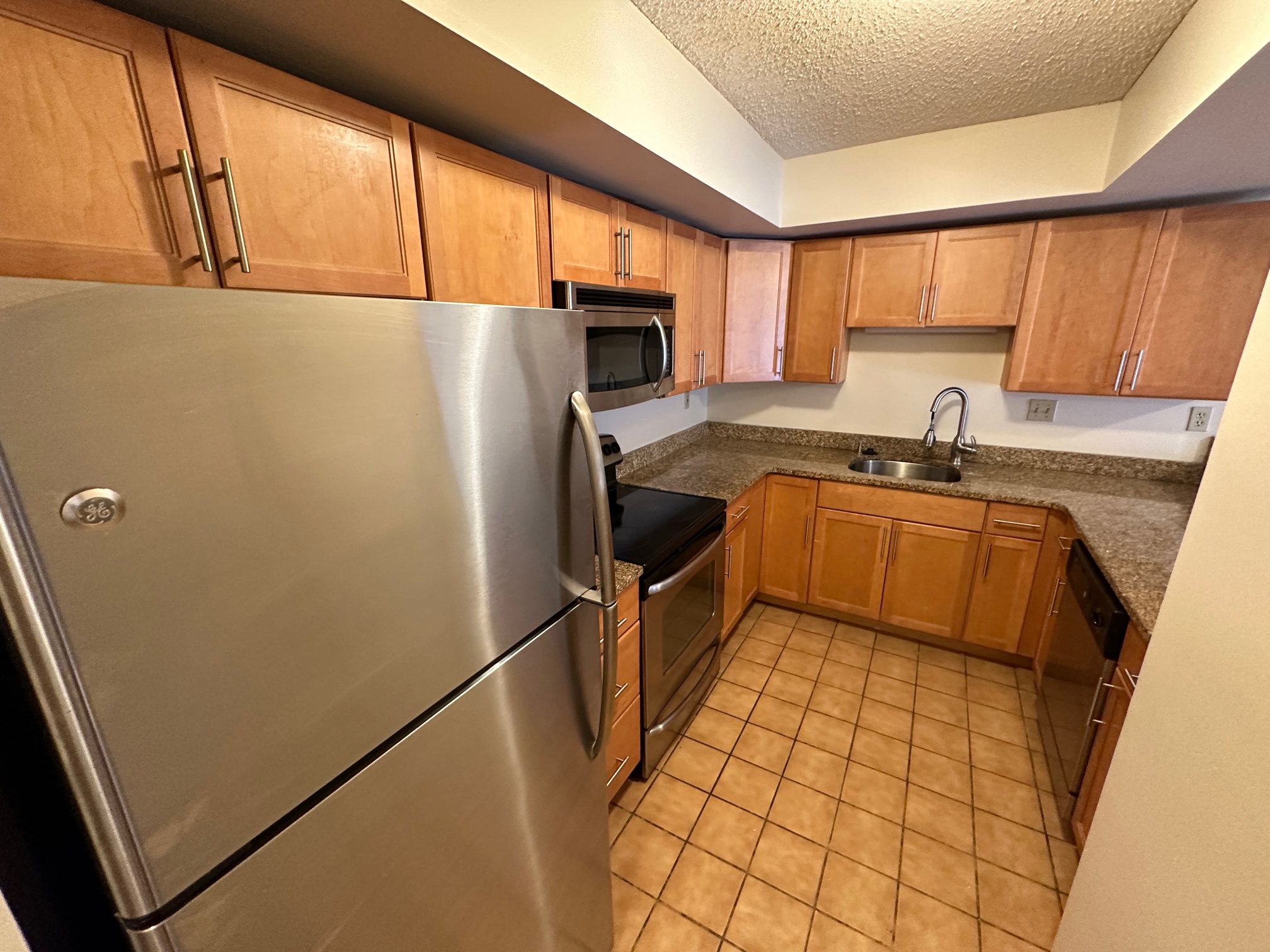 345 Franklin St, Riverside