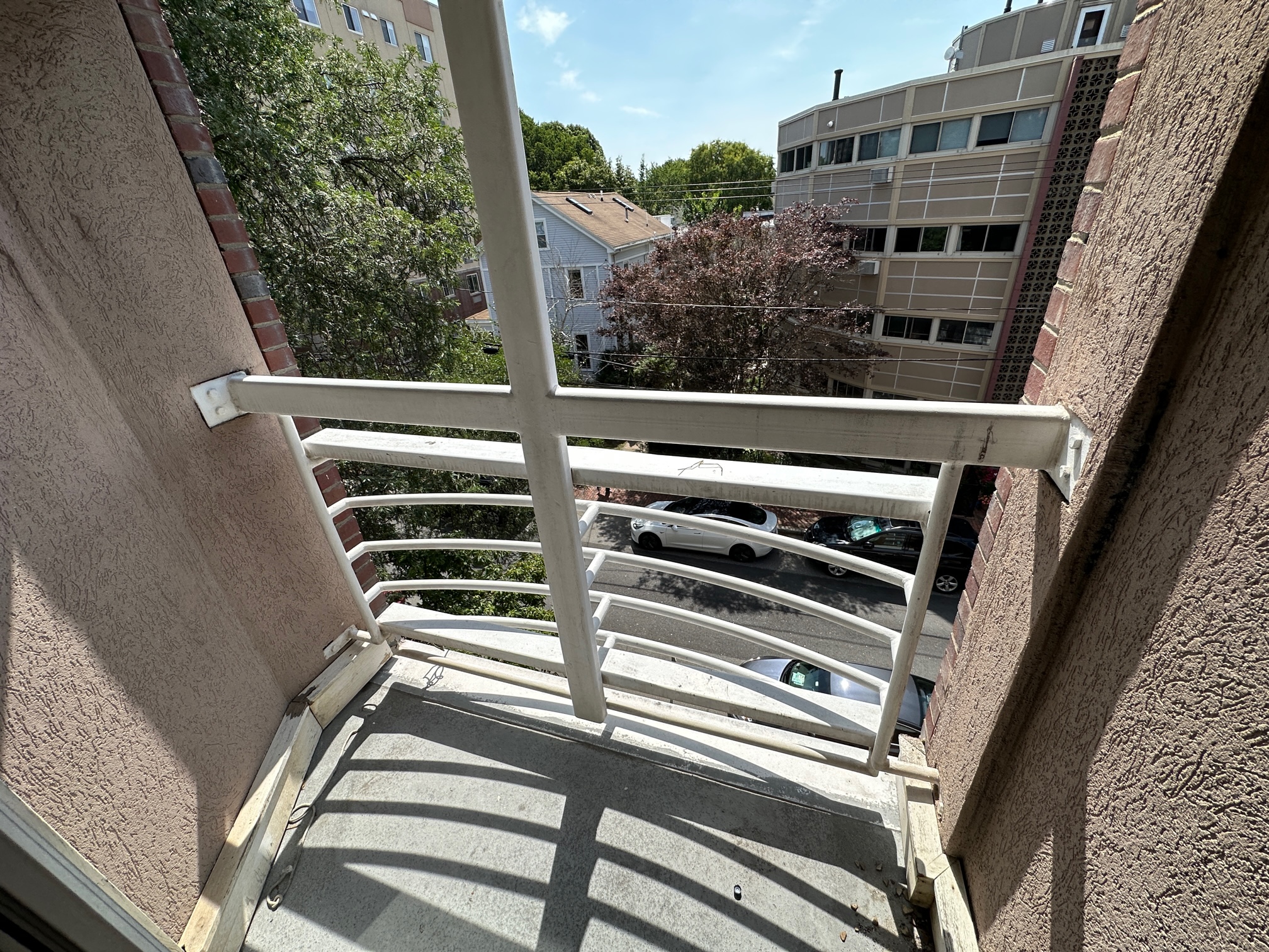 345 Franklin St, Riverside