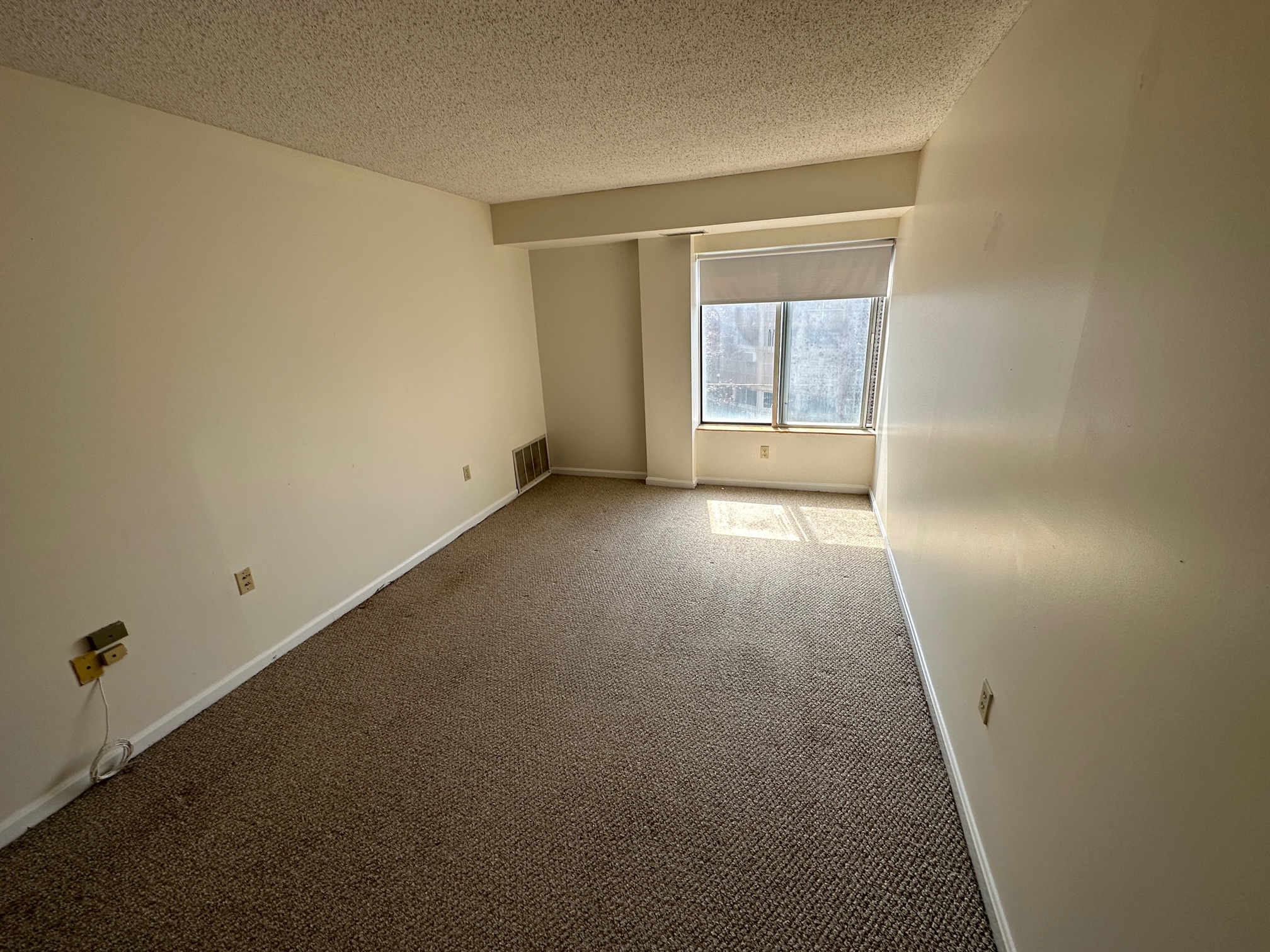 345 Franklin St, Riverside