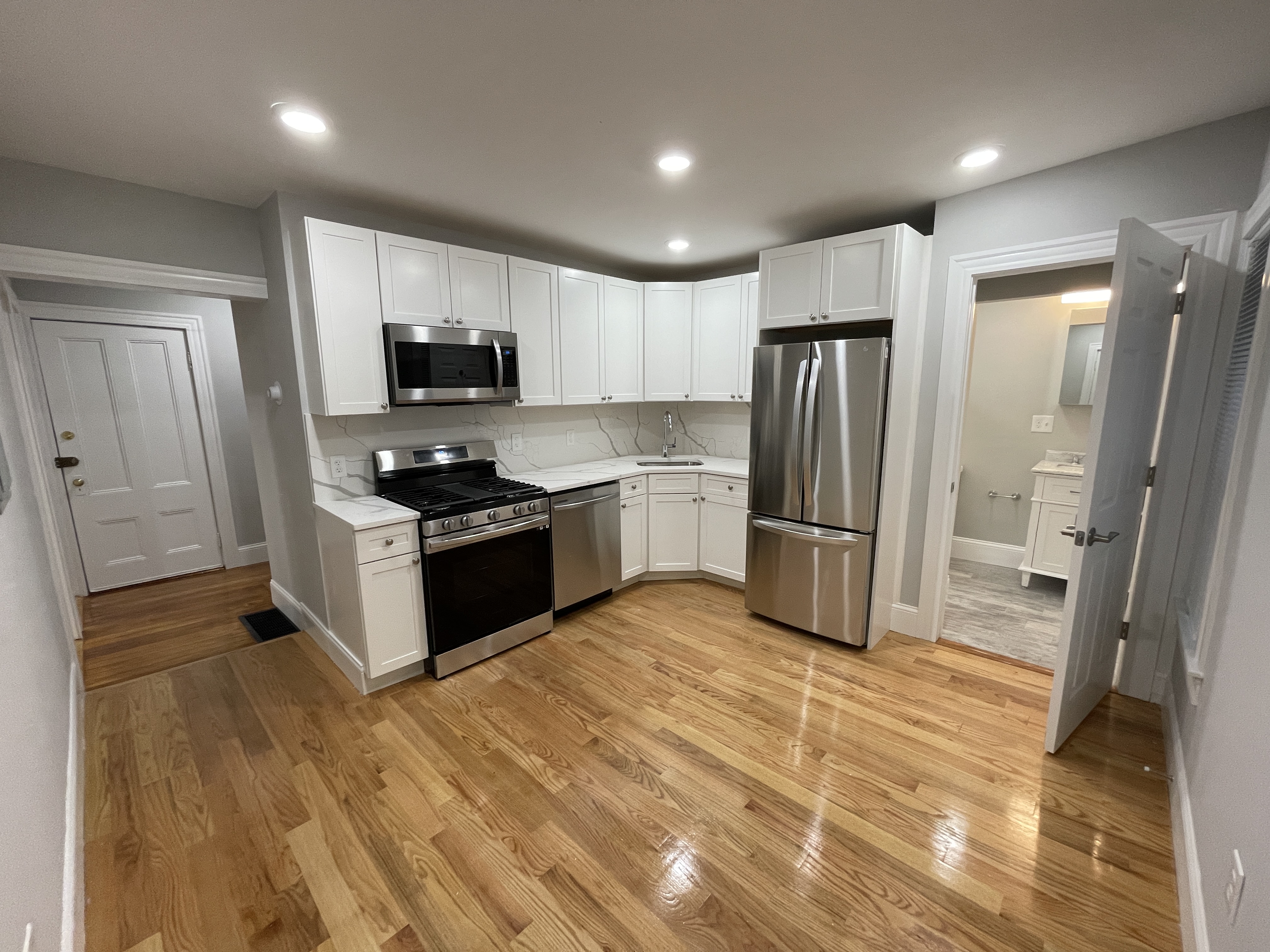 3 Mossland St, Porter Square