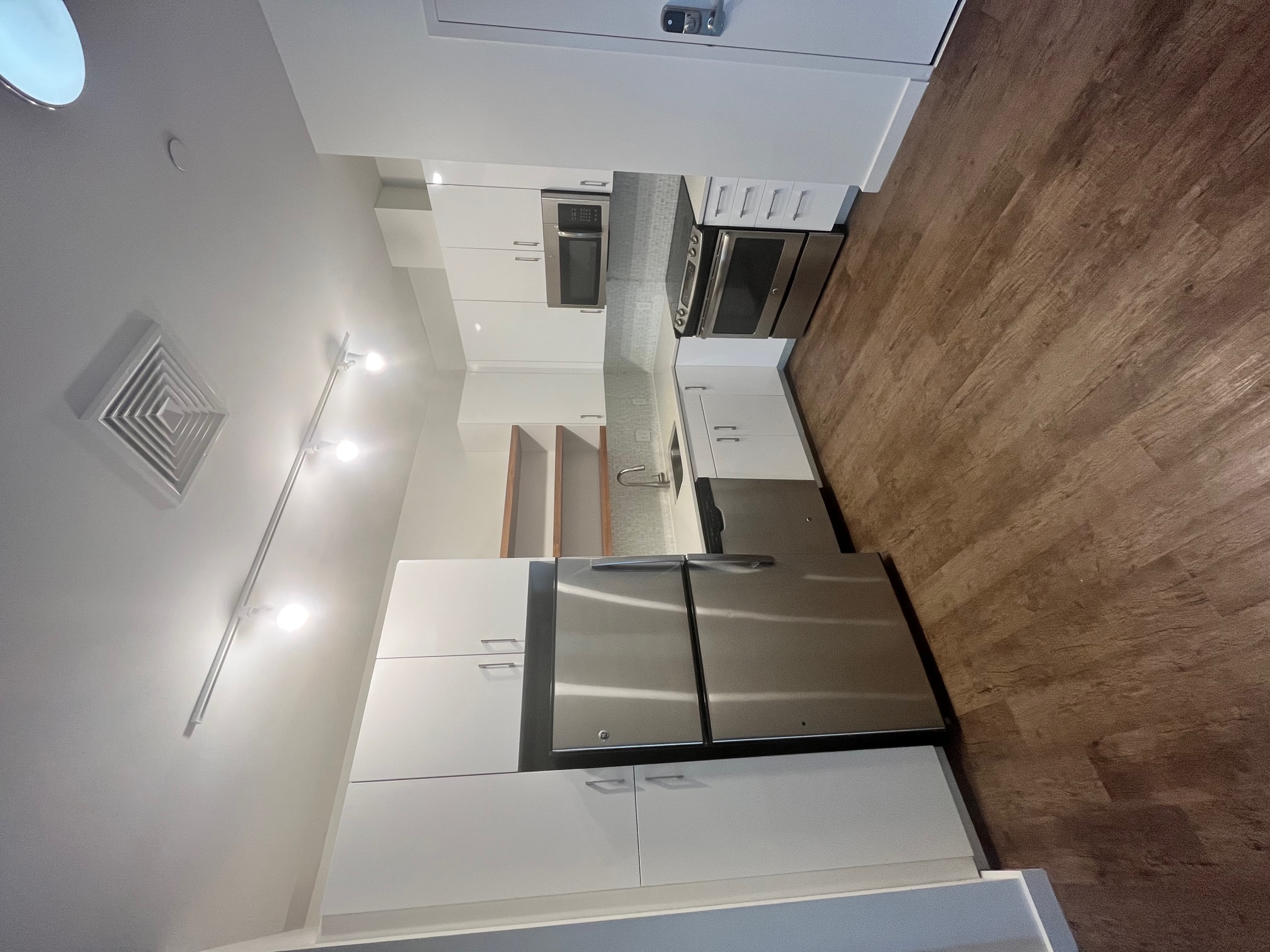 240 Sidney St, Cambridgeport