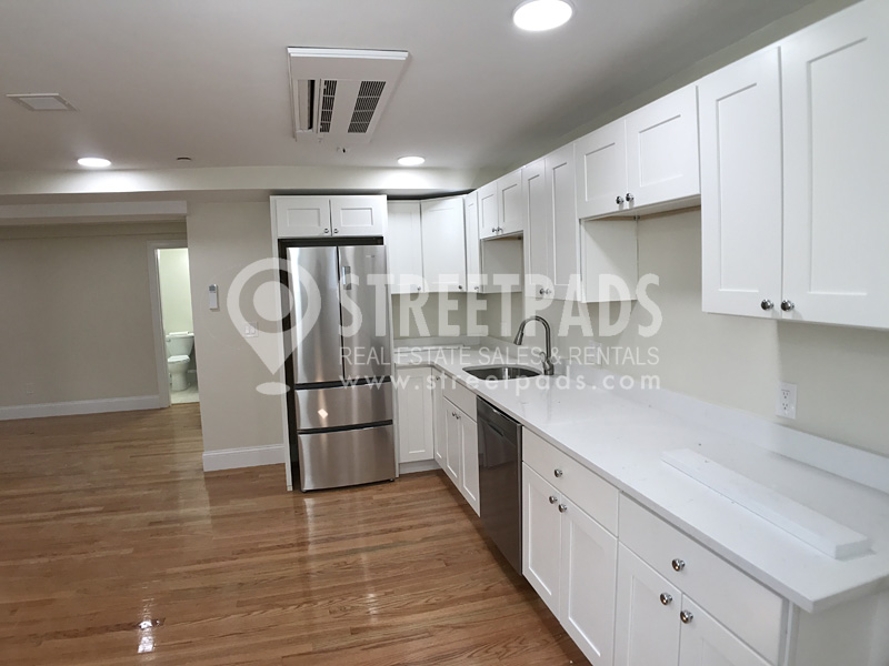 12 Harris St, Coolidge Corner