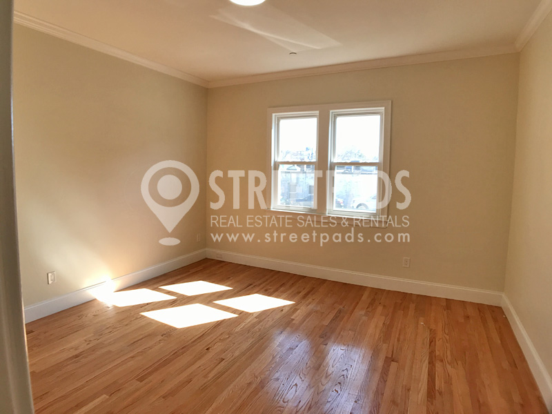 12 Harris St, Coolidge Corner