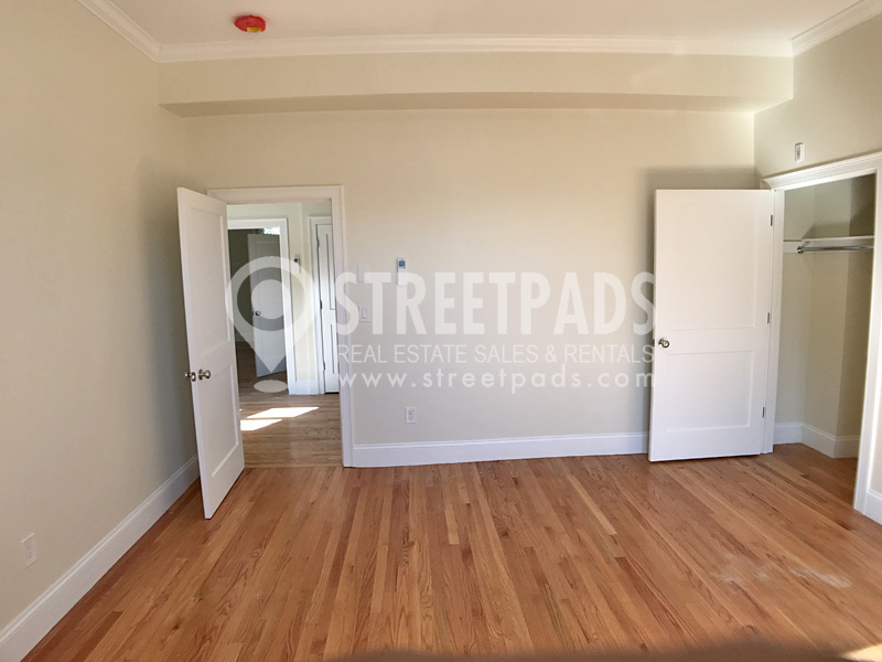 12 Harris St, Coolidge Corner