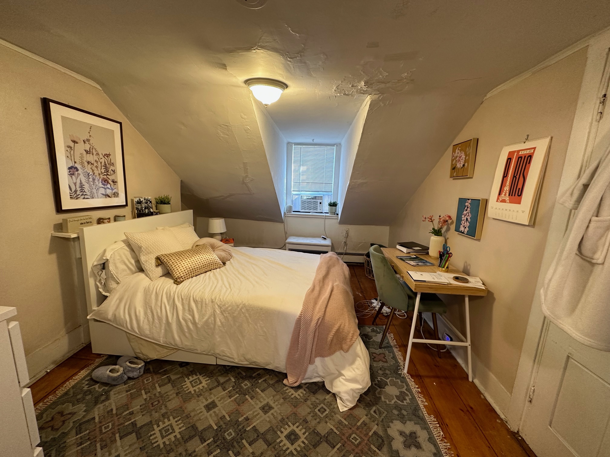 65 Charles St, Beacon Hill