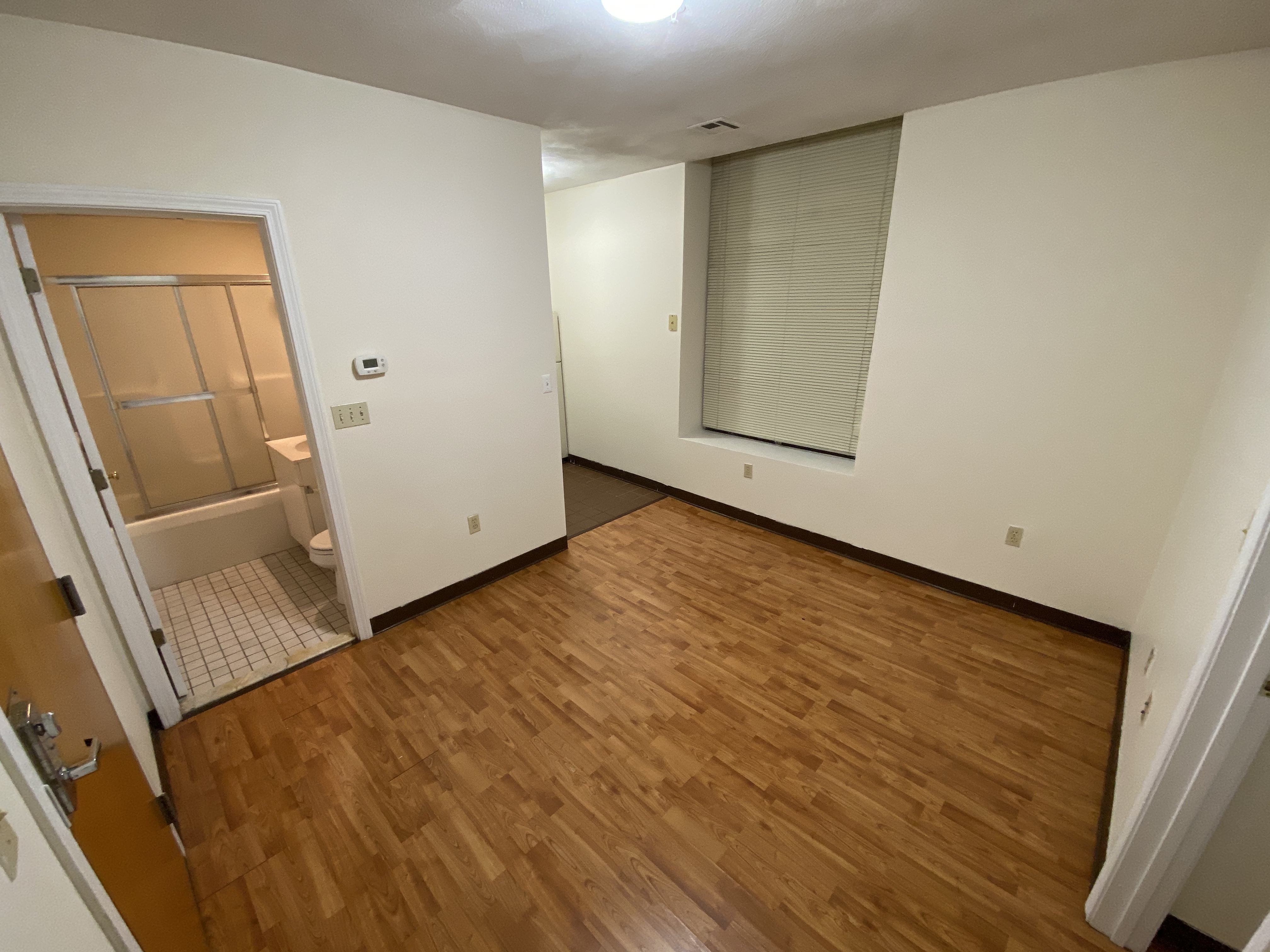 81 Essex St, Chinatown