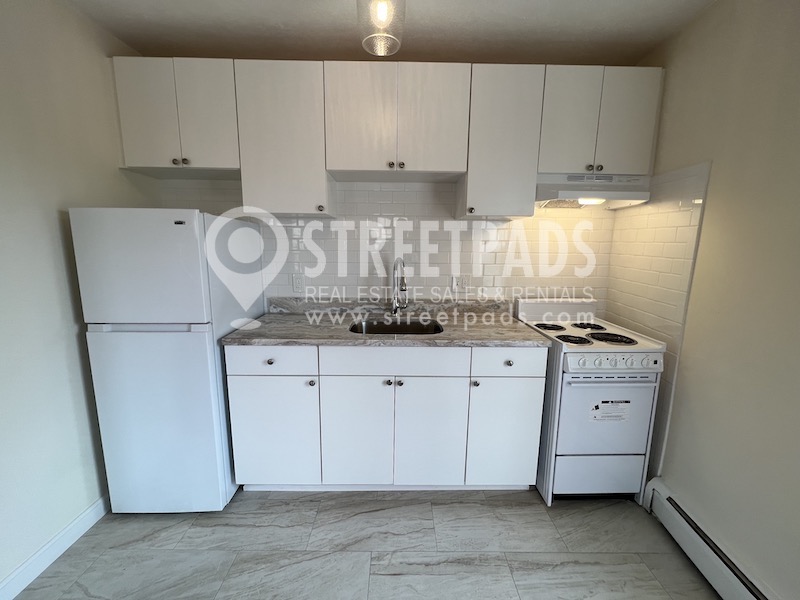 180 North Beacon St, Brighton