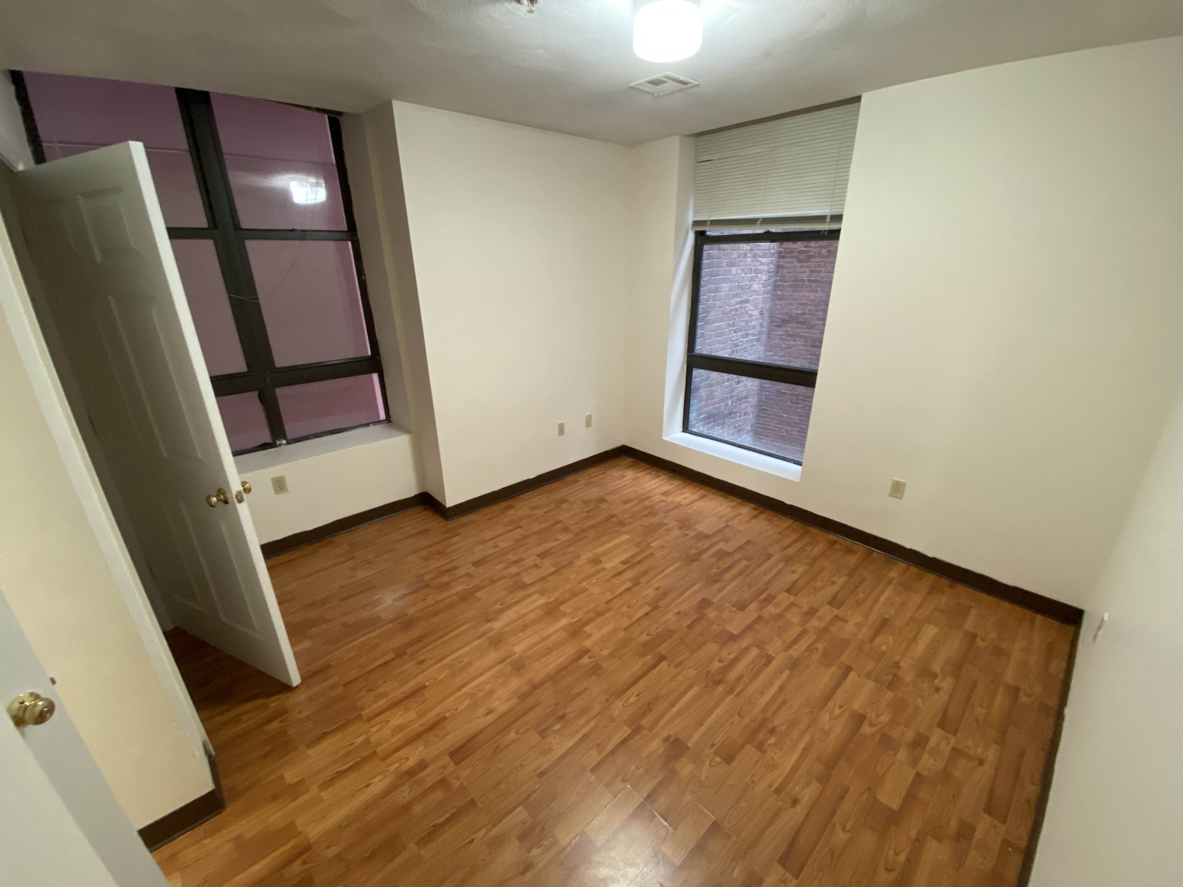 81 Essex St, Chinatown