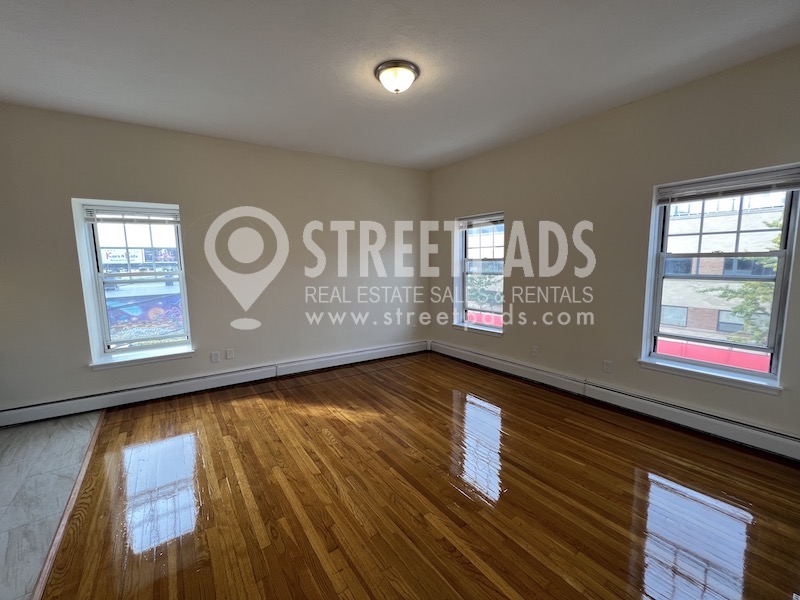 180 North Beacon St, Brighton