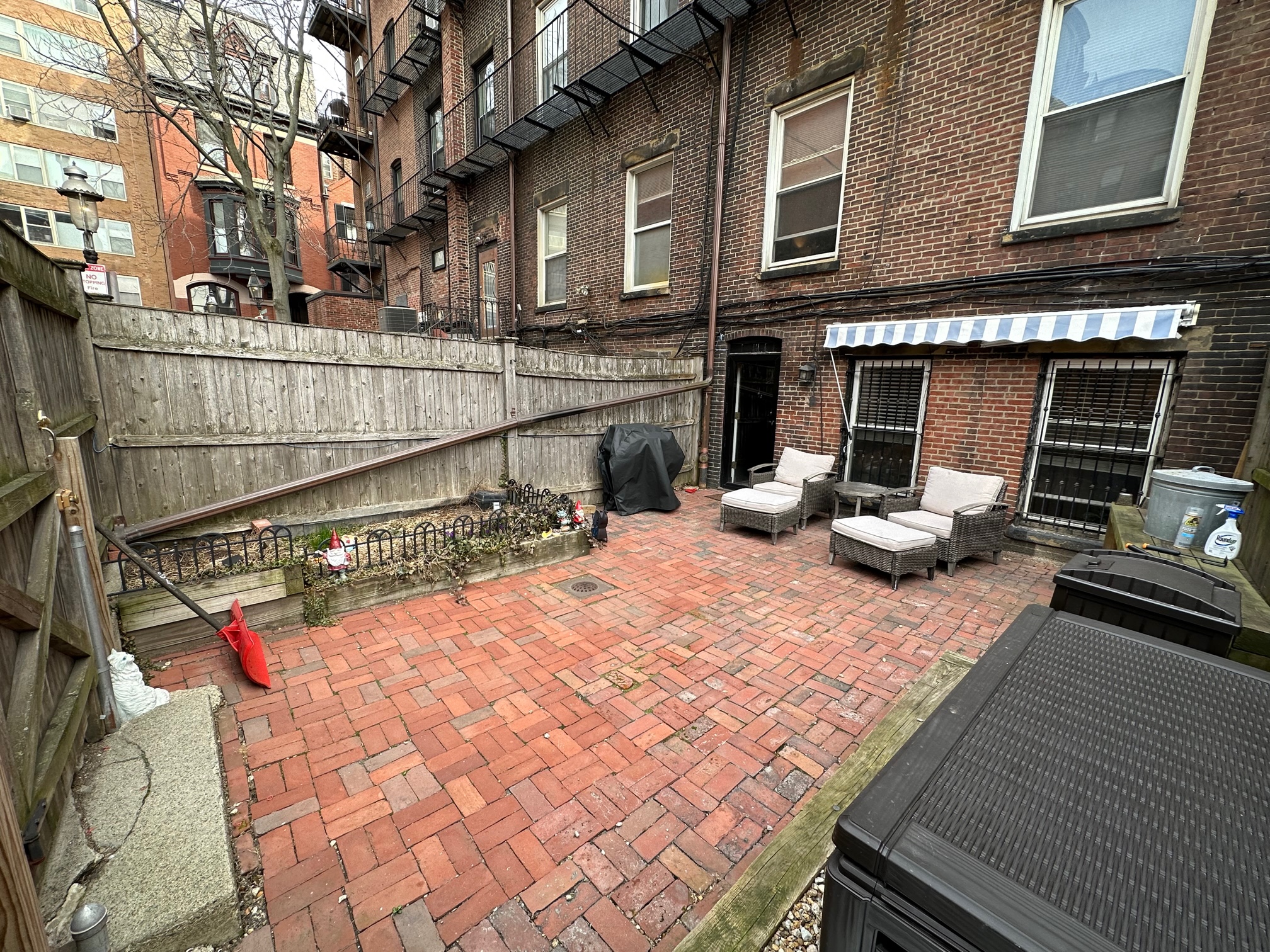 18 Mount Vernon Sq, Beacon Hill