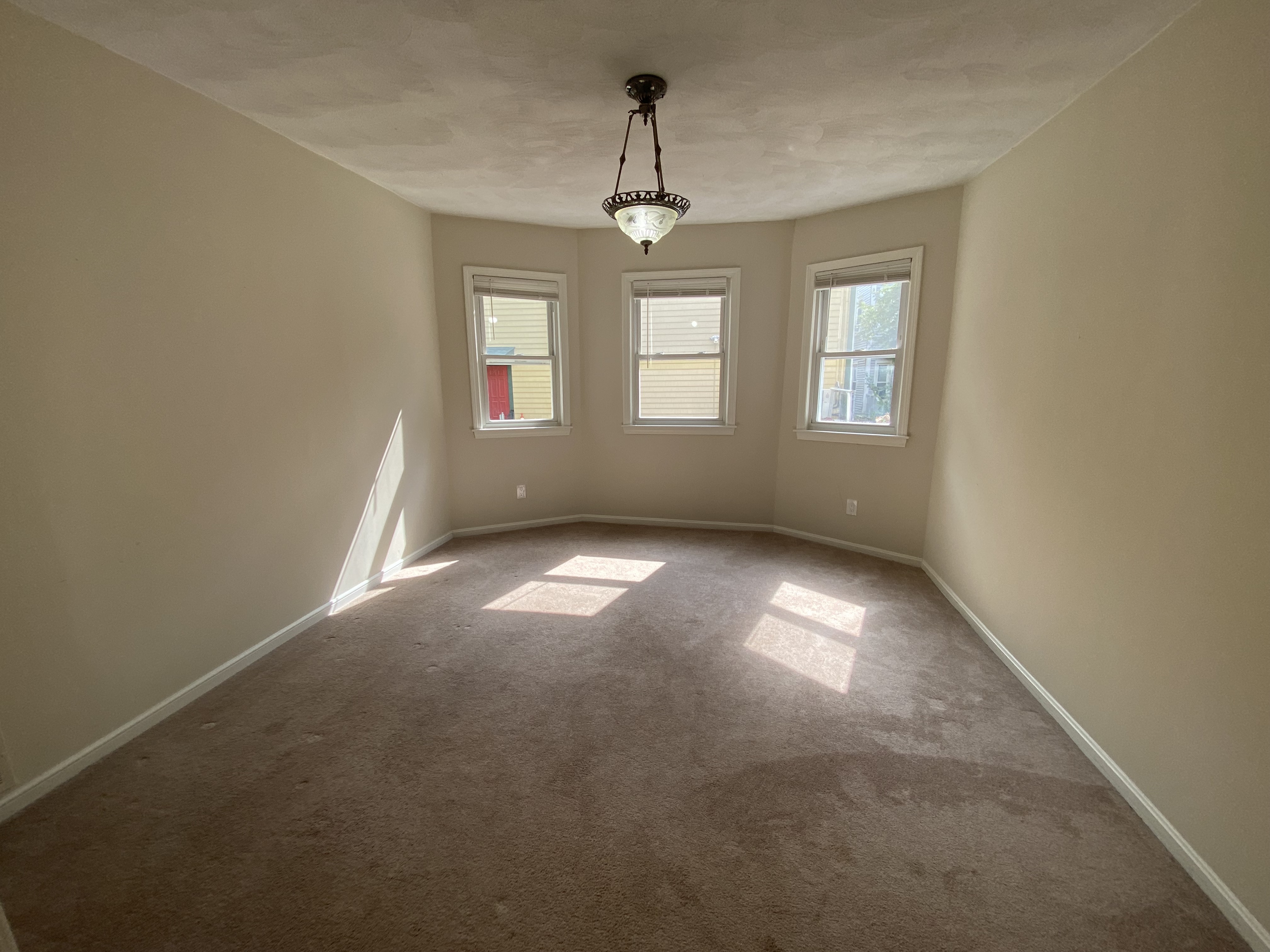 14 Callender St, Central Square