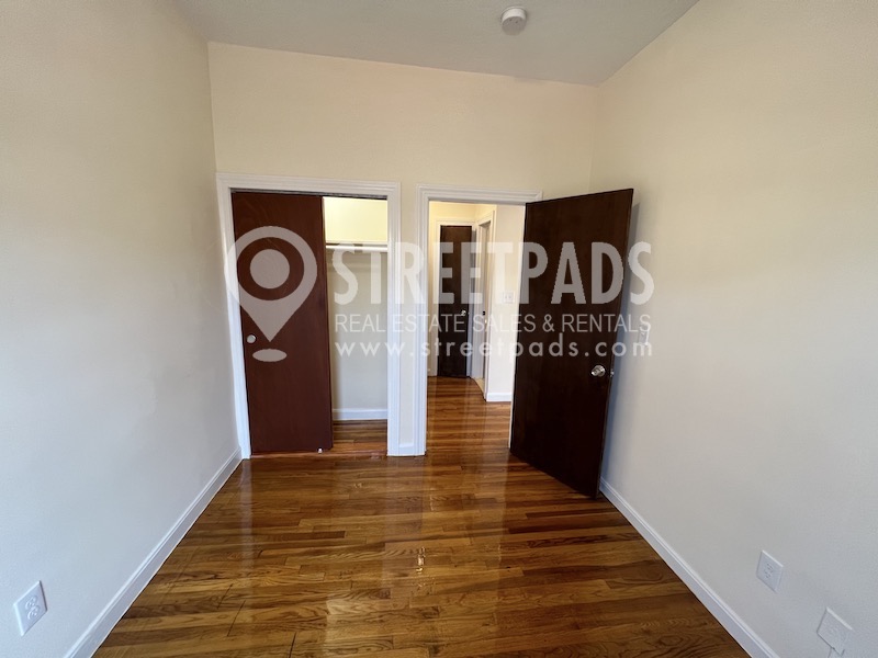 180 North Beacon St, Brighton