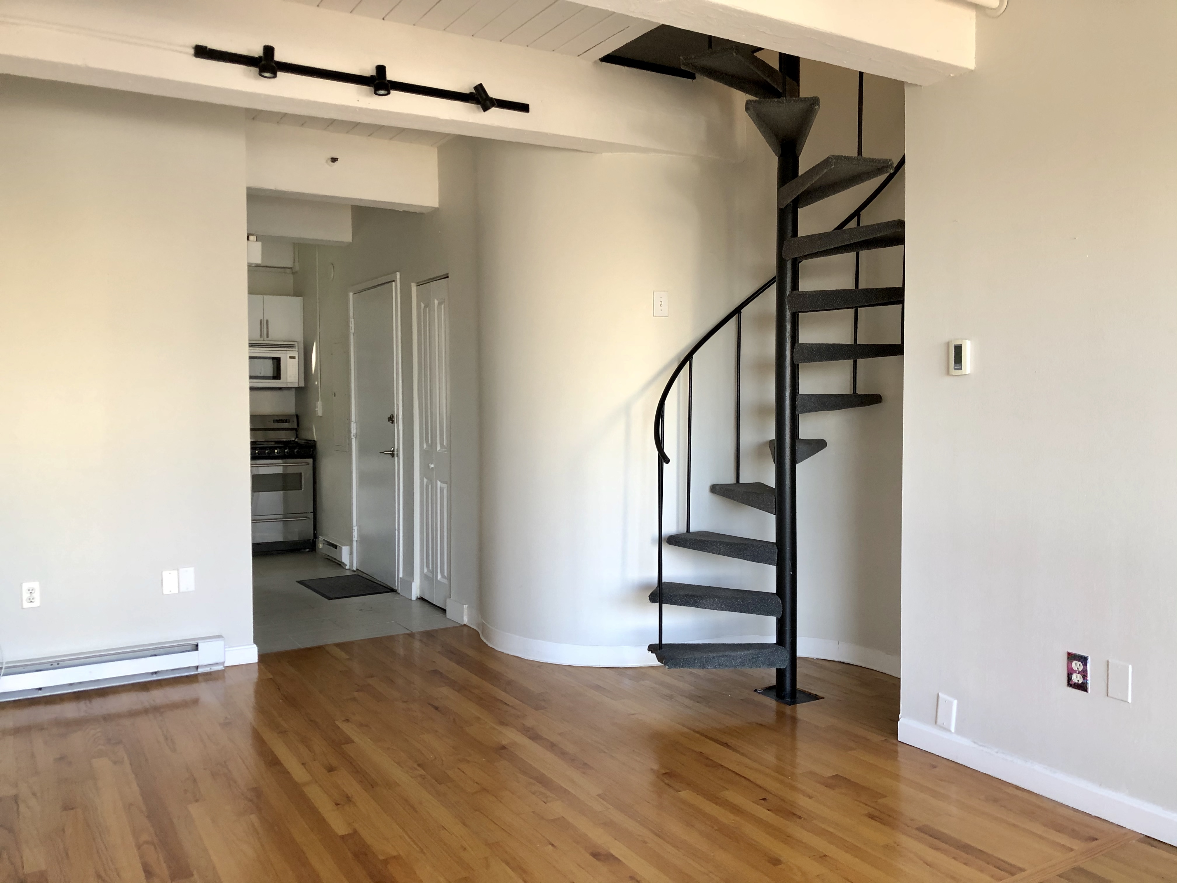 12 Stoneholm St, Back Bay