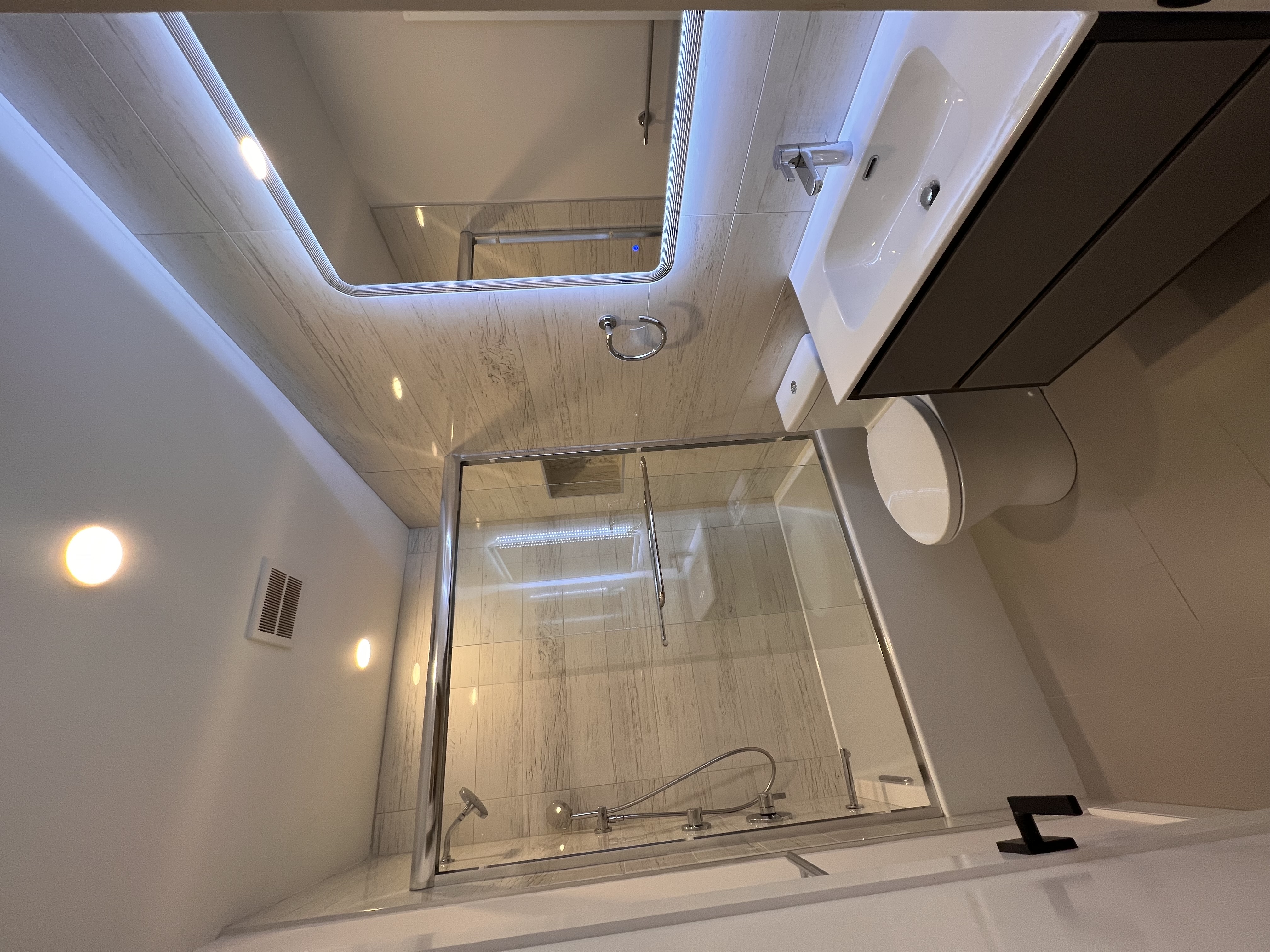 535 Newbury St, Fenway