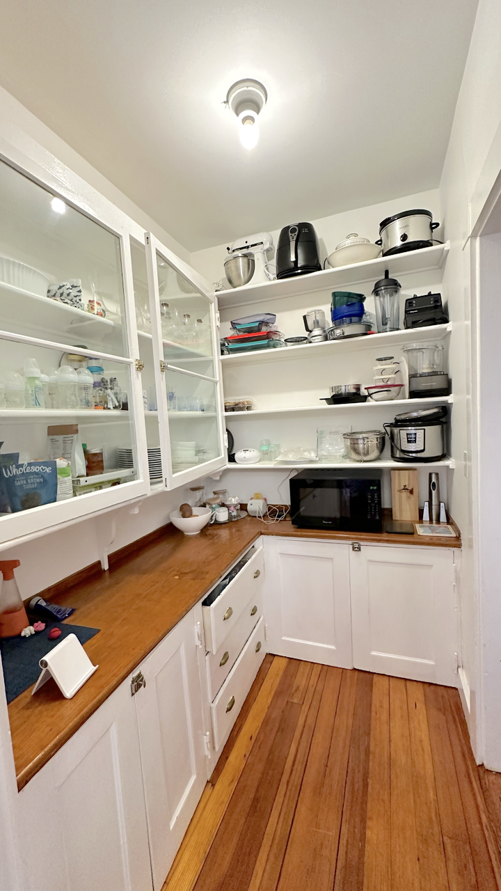 551 Brookline Ave, Longwood