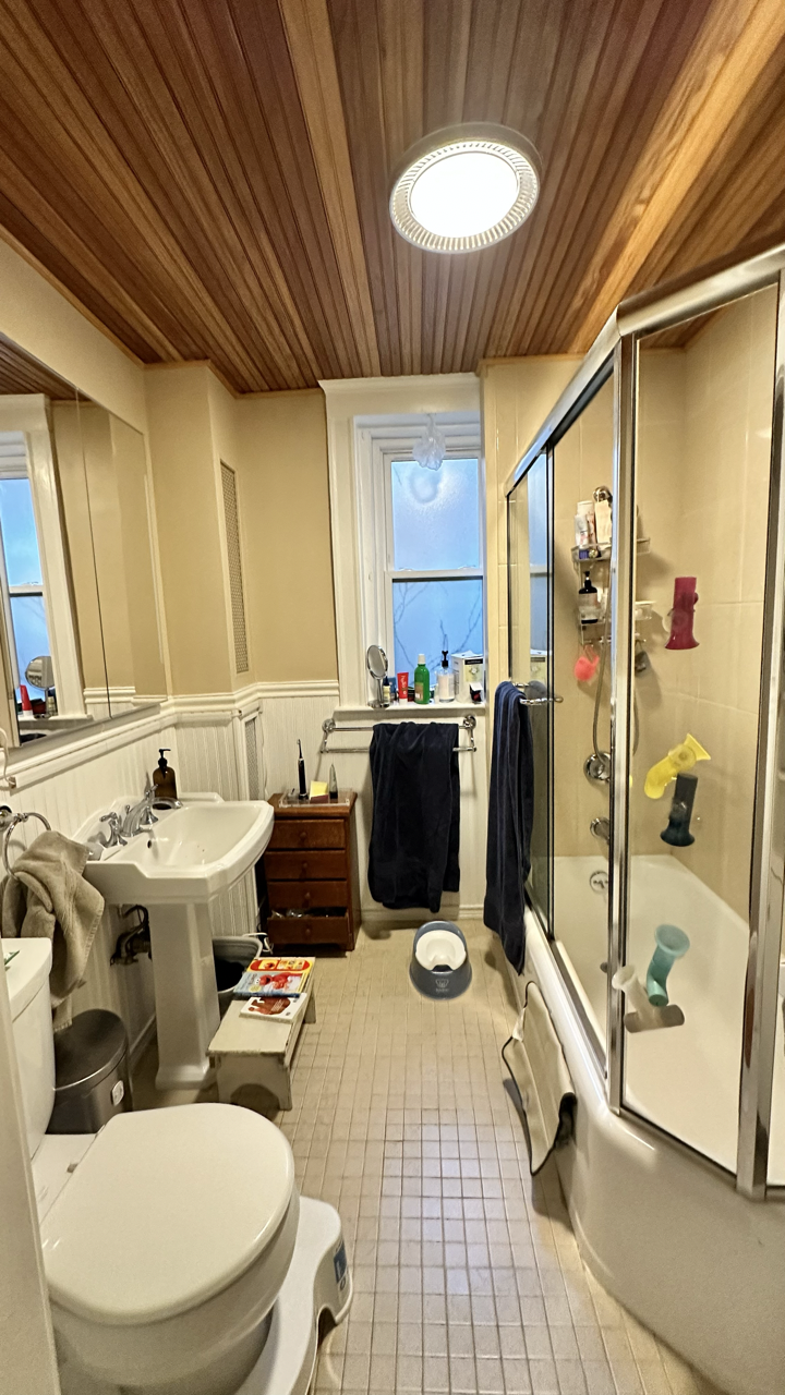 551 Brookline Ave, Longwood