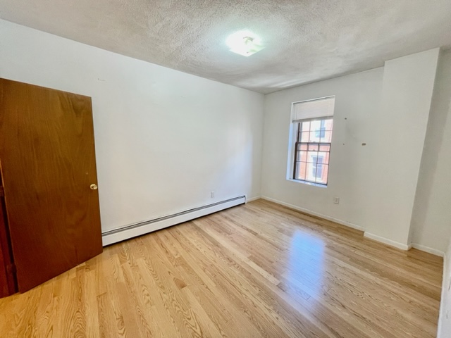 160 Salem St, North End