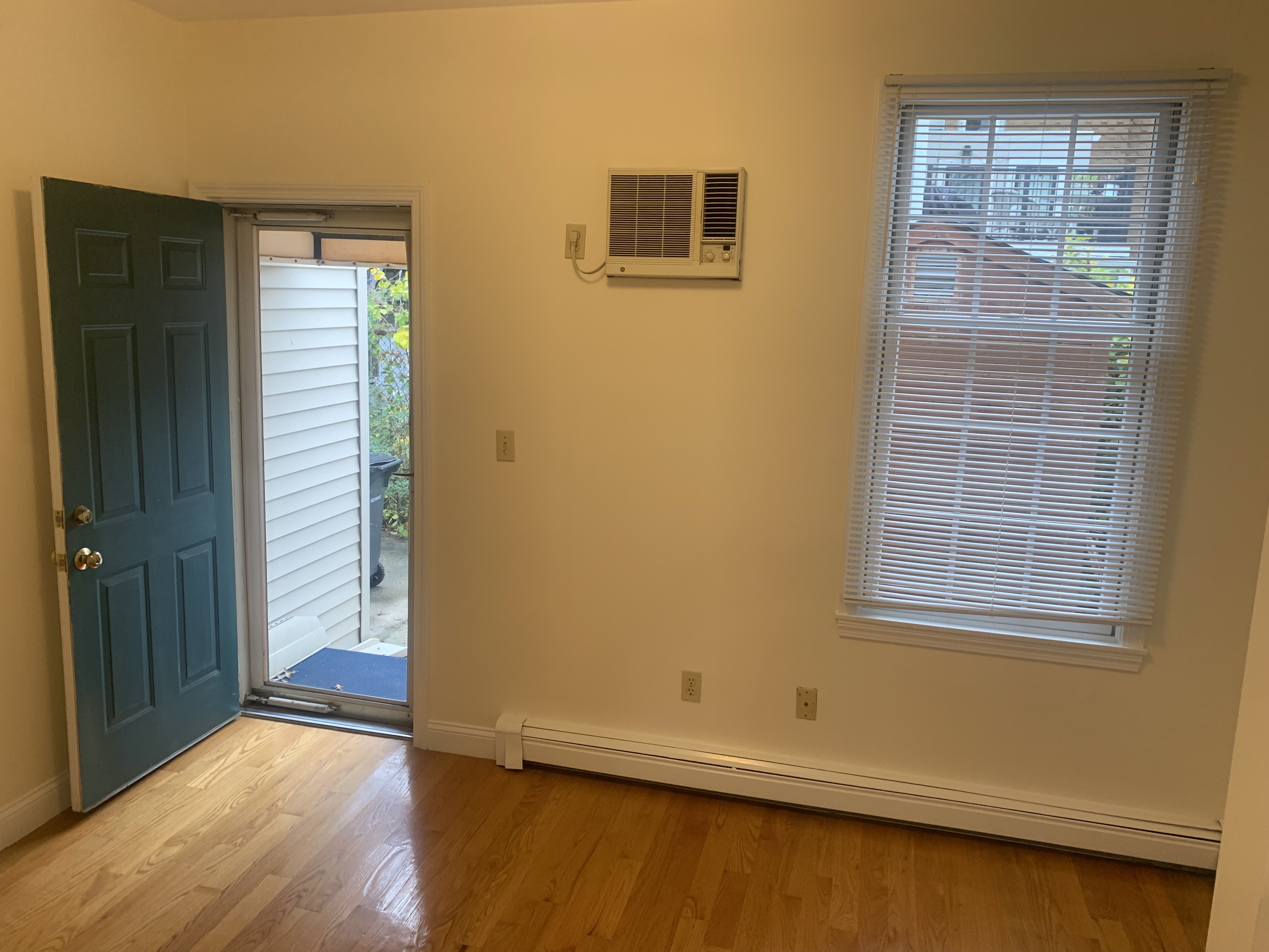 202 Hurley St, East Cambridge