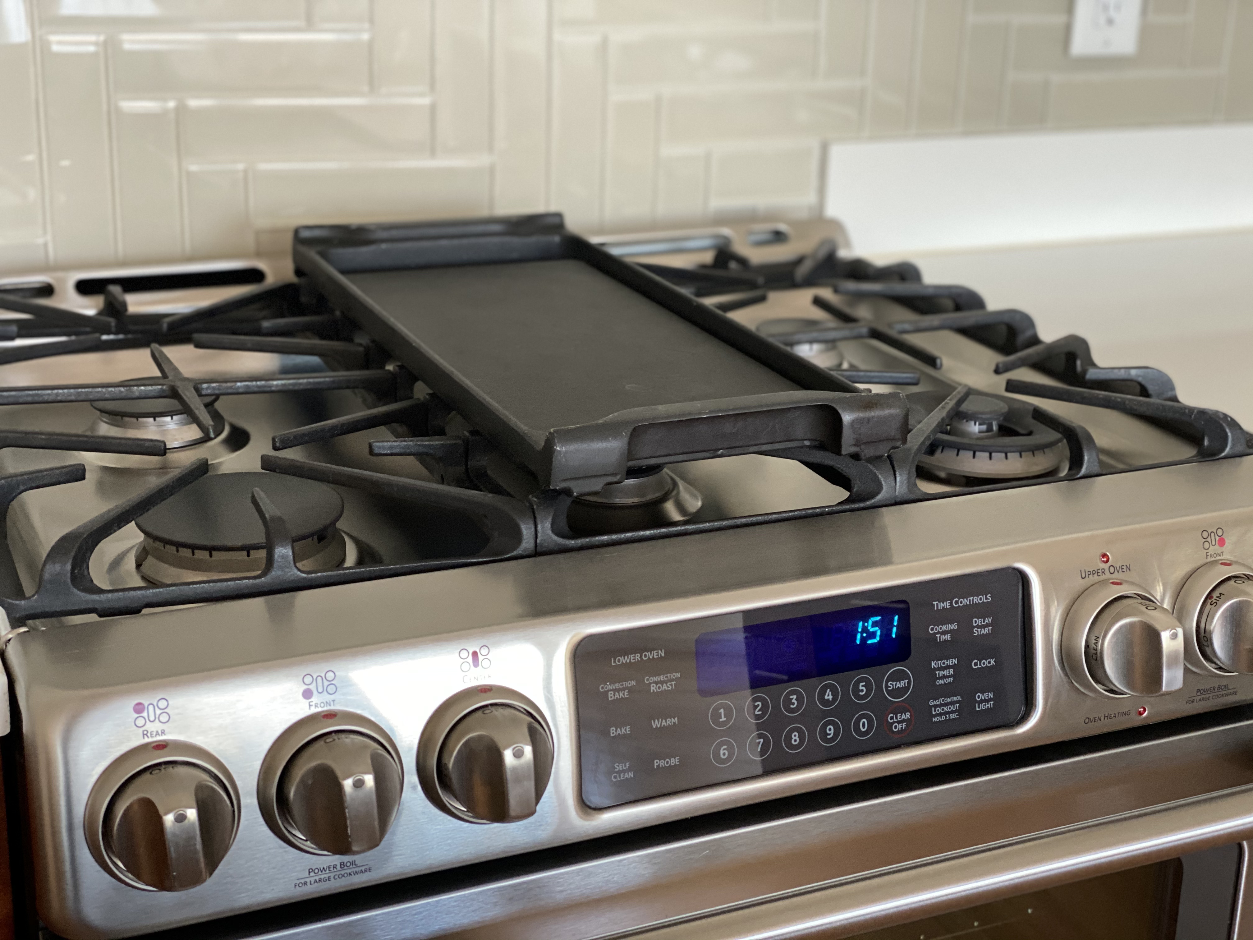 200 Estate Dr, Chestnut Hill